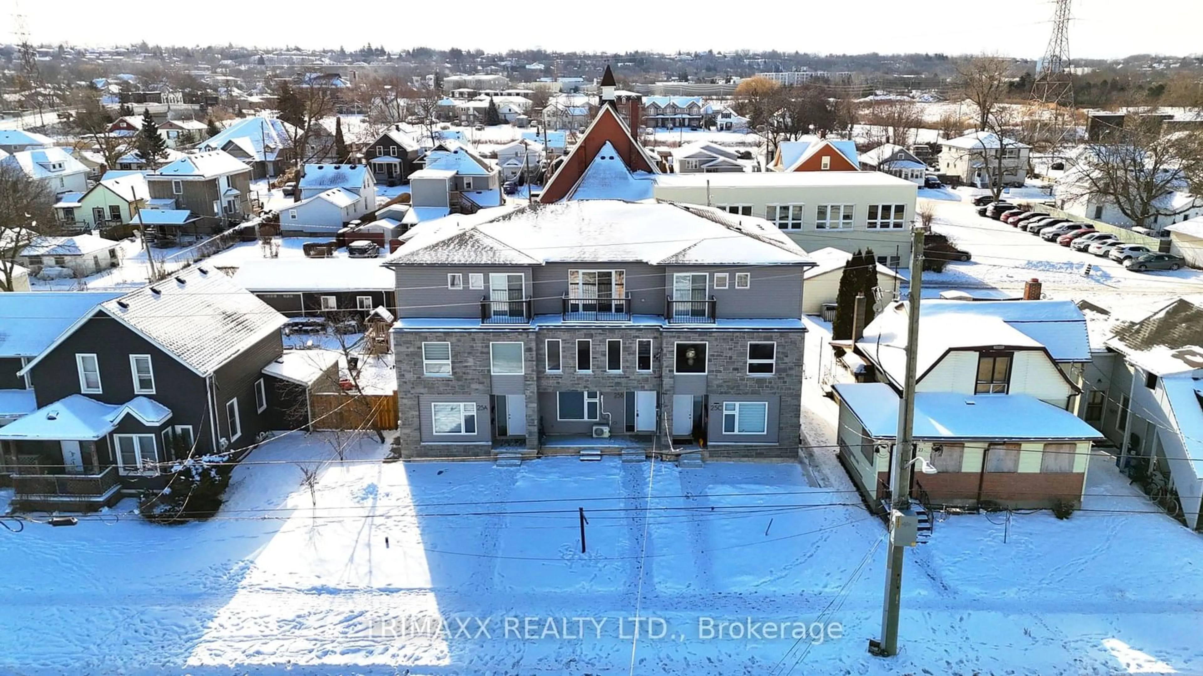 A pic from outside/outdoor area/front of a property/back of a property/a pic from drone, unknown for 25B Oakdale Ave, St. Catharines Ontario L2P 2B8