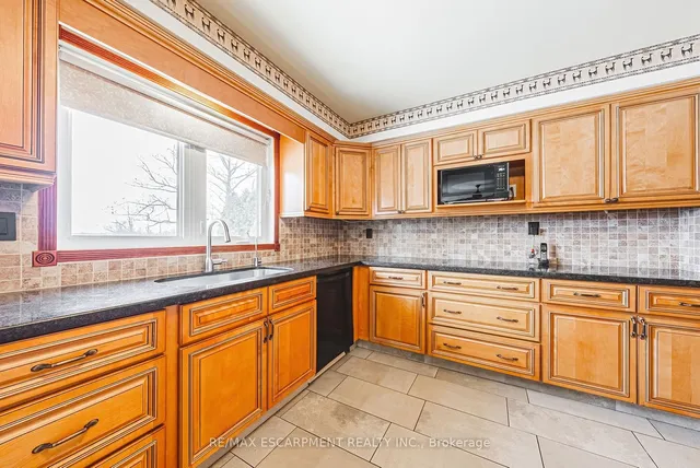 Additional property image - 485 56 Highway
