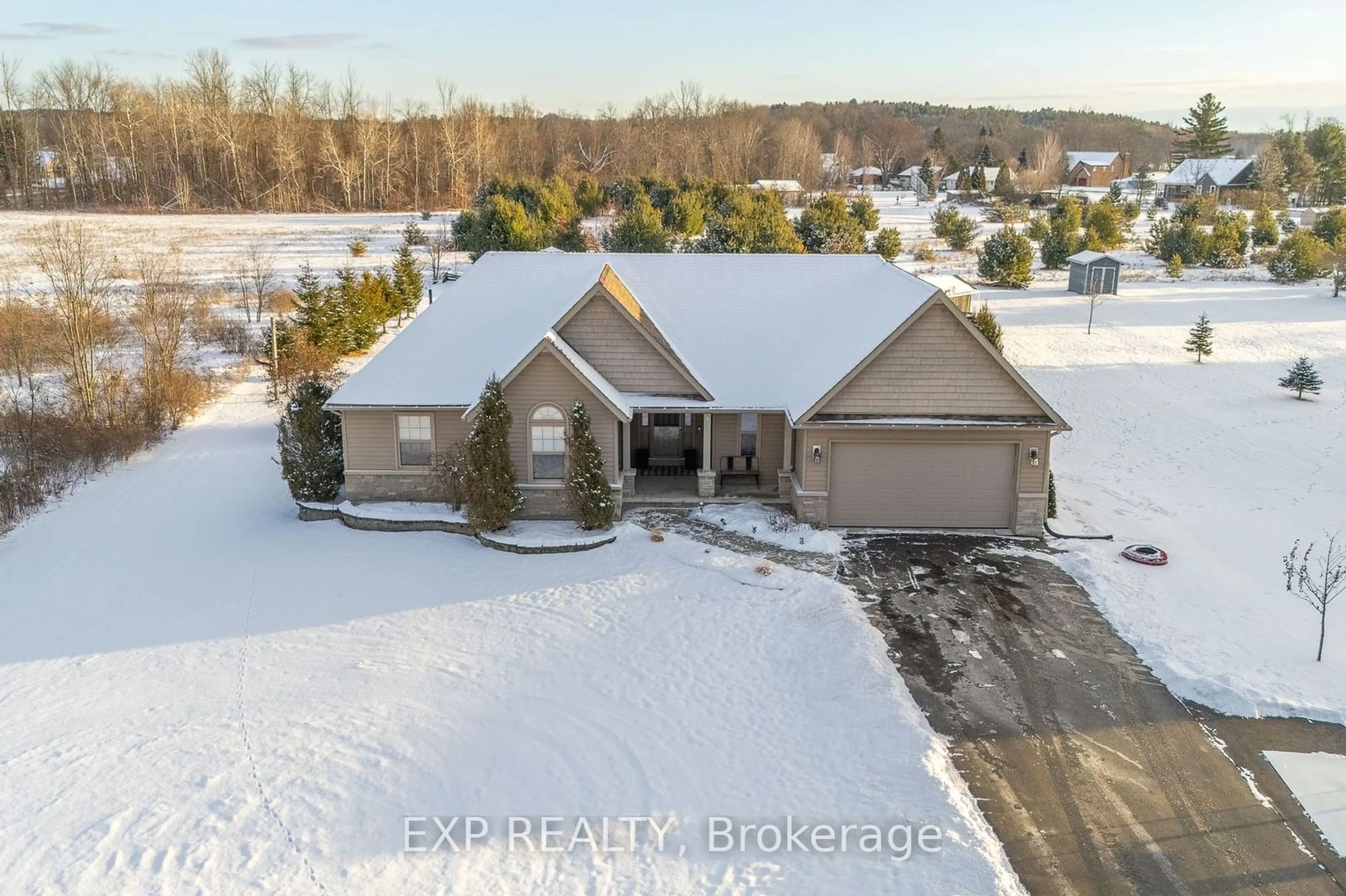 A pic from outside/outdoor area/front of a property/back of a property/a pic from drone, street for 27 Charles Rd, Tweed Ontario K0K 3J0