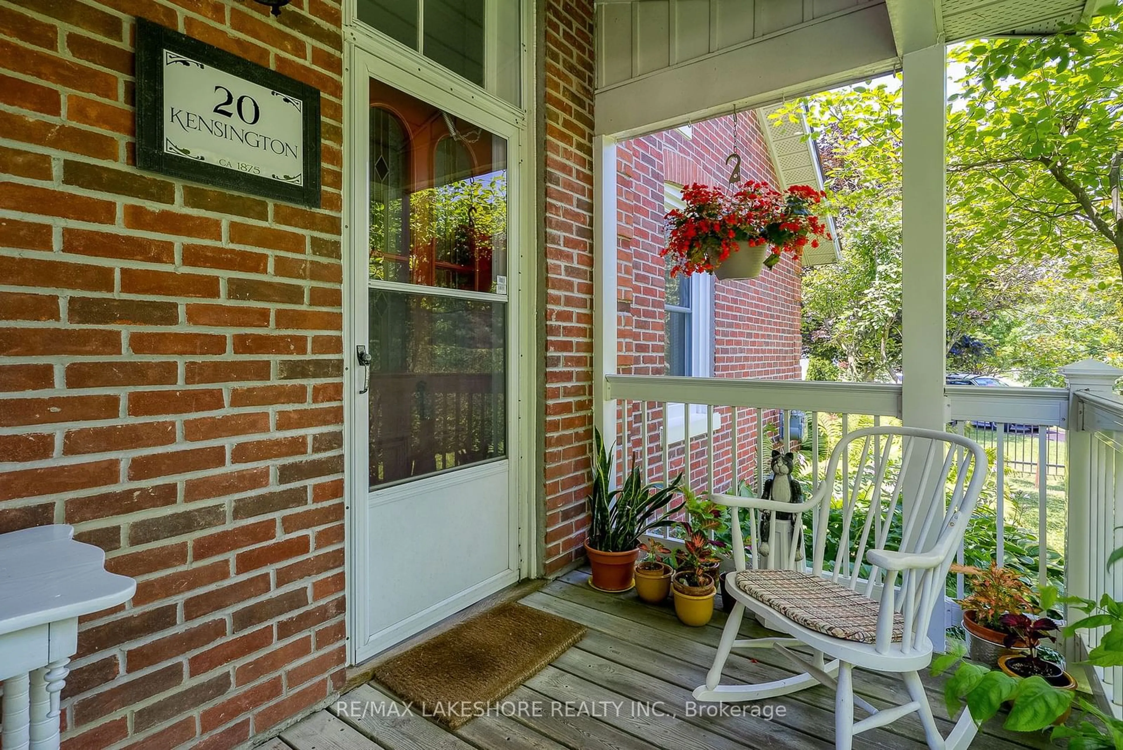 Indoor entryway for 20 KENSINGTON St, Cramahe Ontario K0K 1S0