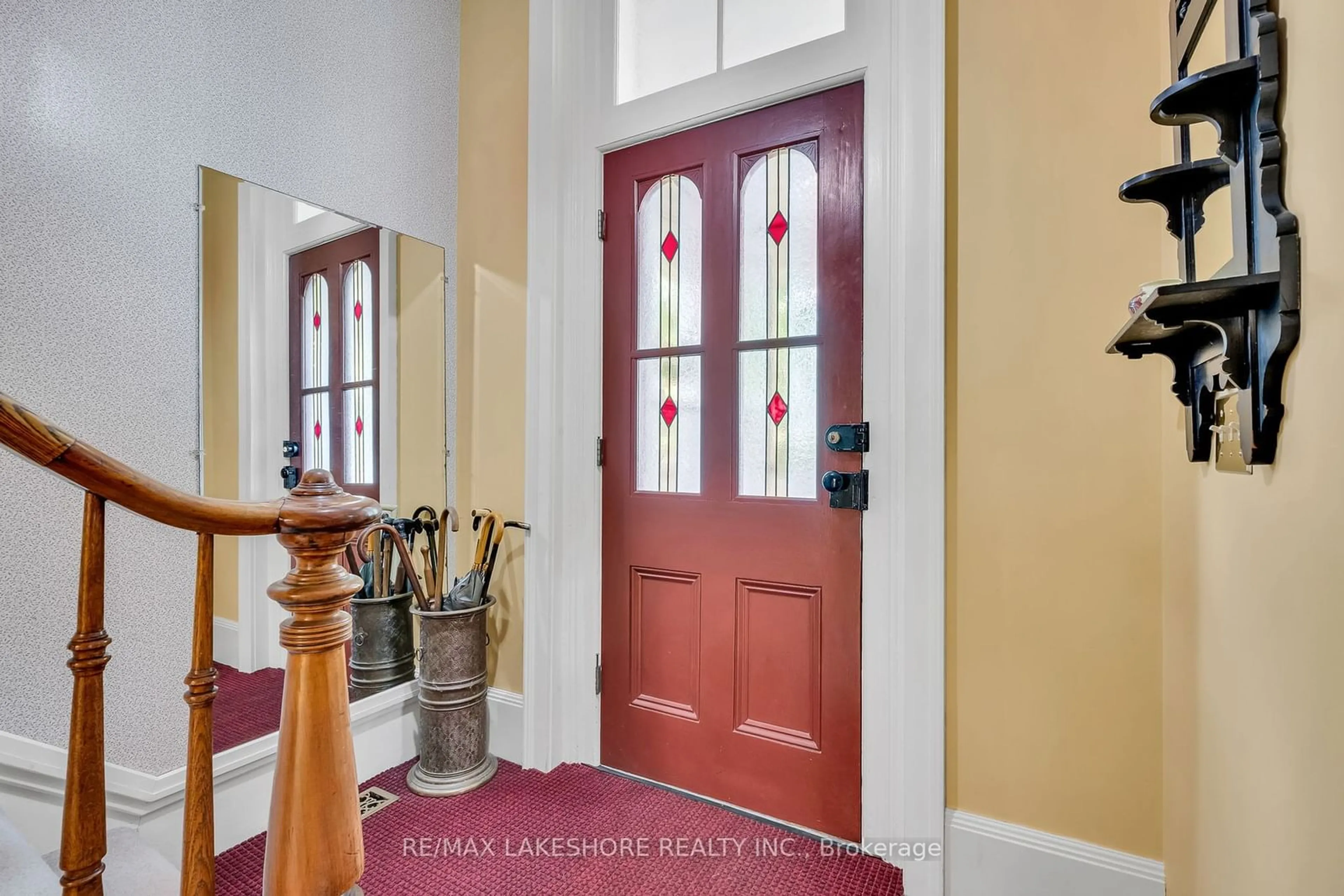 Indoor entryway for 20 KENSINGTON St, Cramahe Ontario K0K 1S0