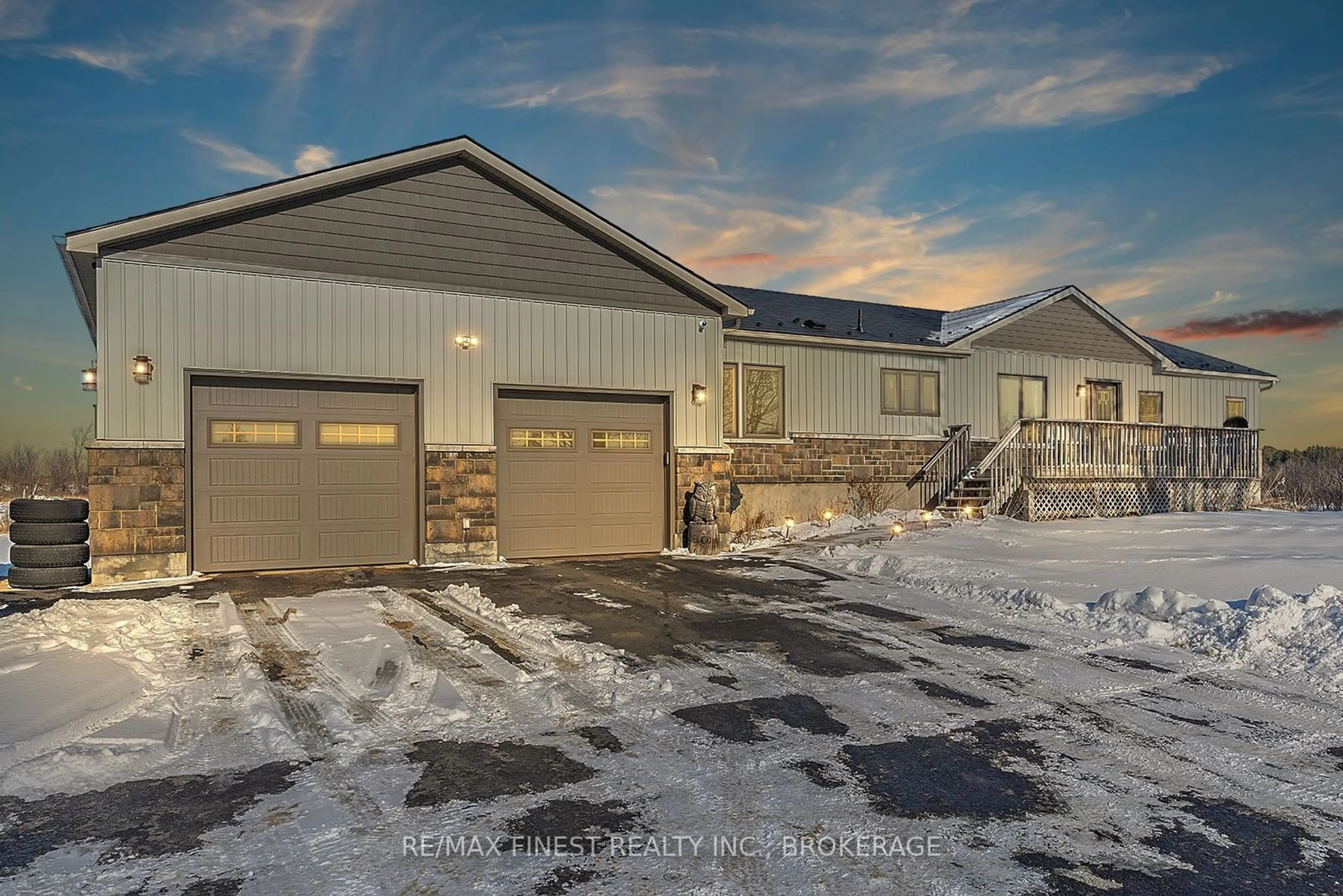 Indoor garage for 3922 4th Concession, Kingston Ontario K7G 2V5