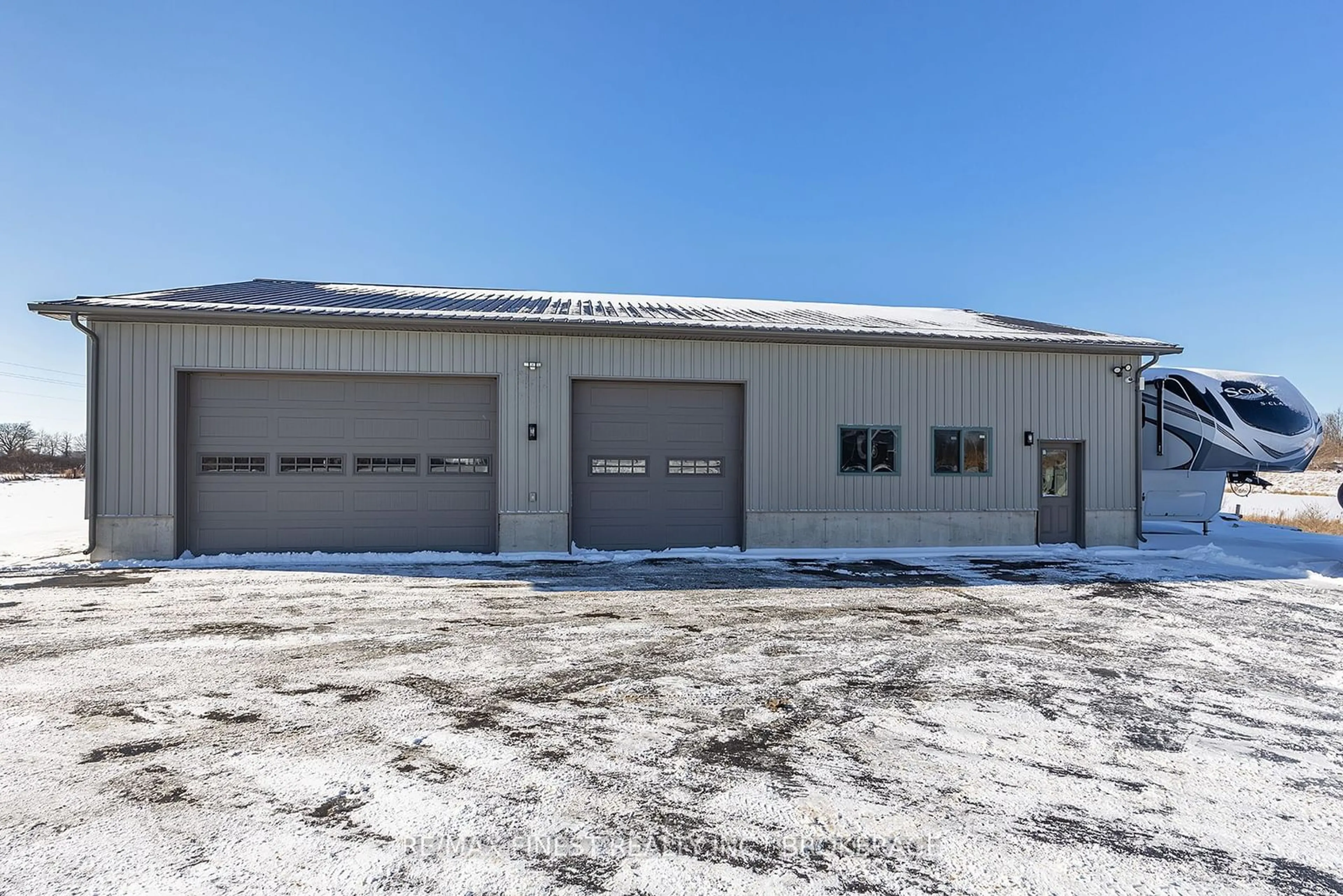 Indoor garage for 3922 4th Concession, Kingston Ontario K7G 2V5