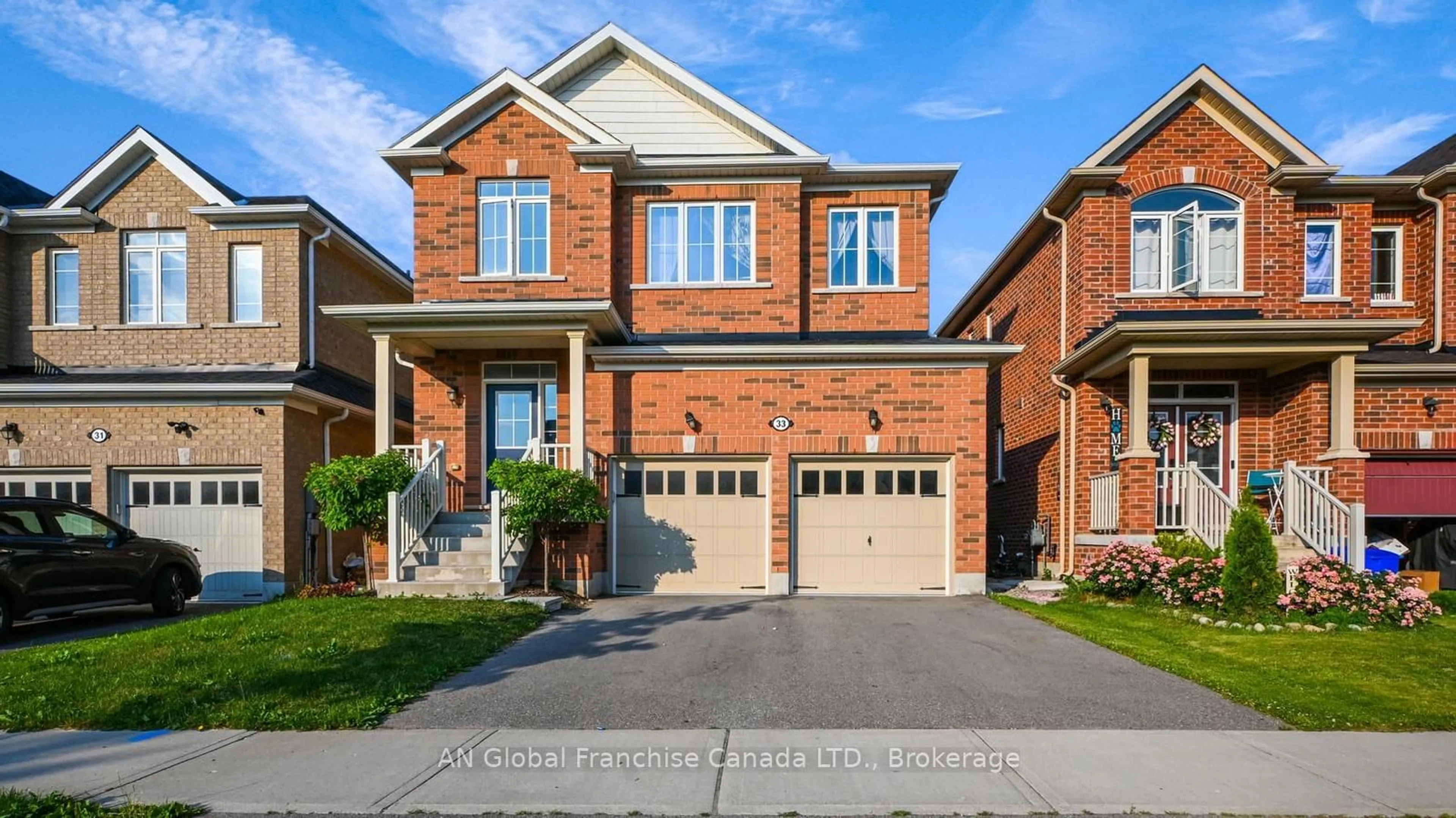 Home with brick exterior material, street for 33 Robbins Rdge, Brant Ontario N3L 0H2