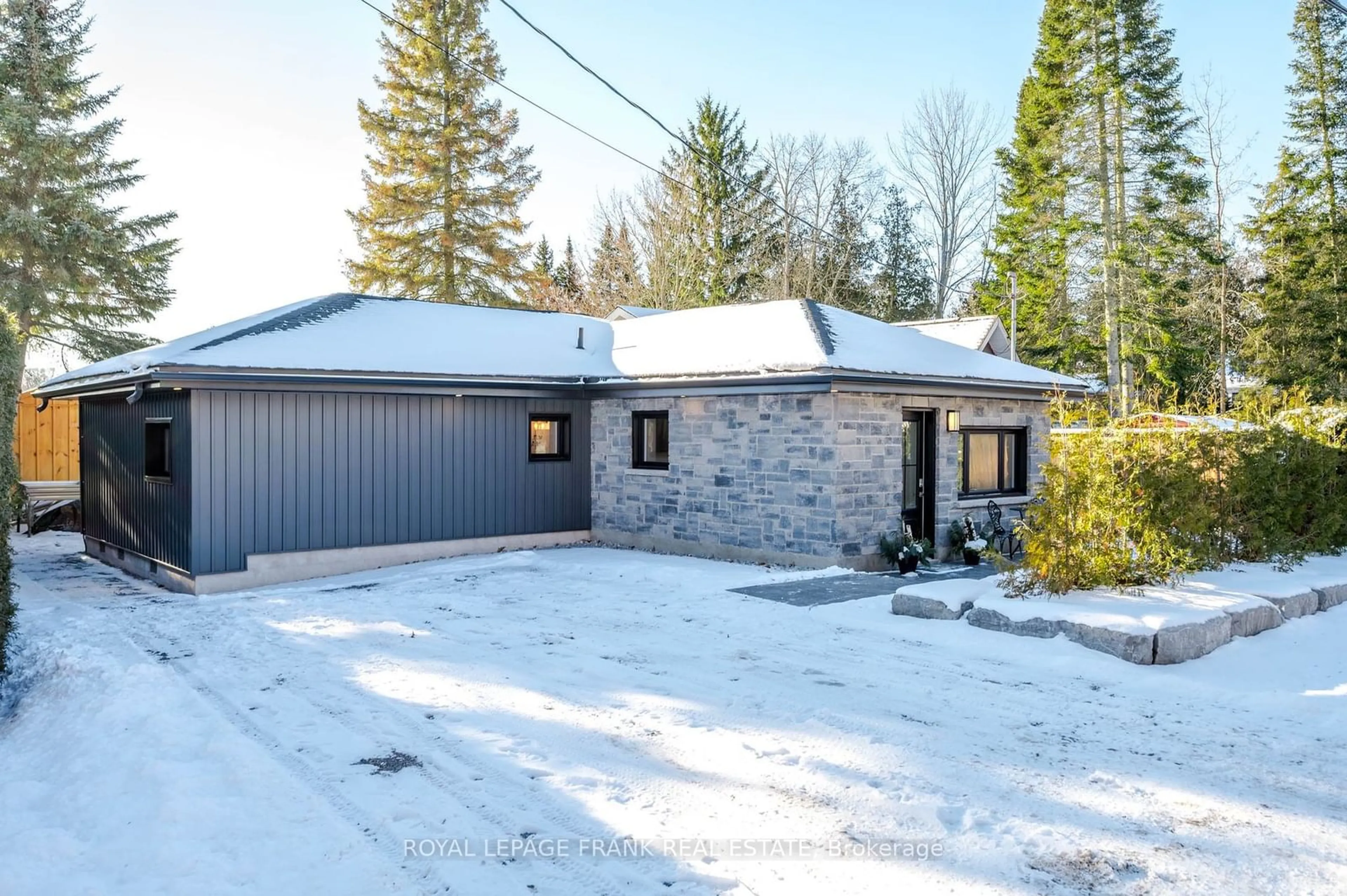 A pic from outside/outdoor area/front of a property/back of a property/a pic from drone, street for 178 Front St, Kawartha Lakes Ontario K0M 1A0