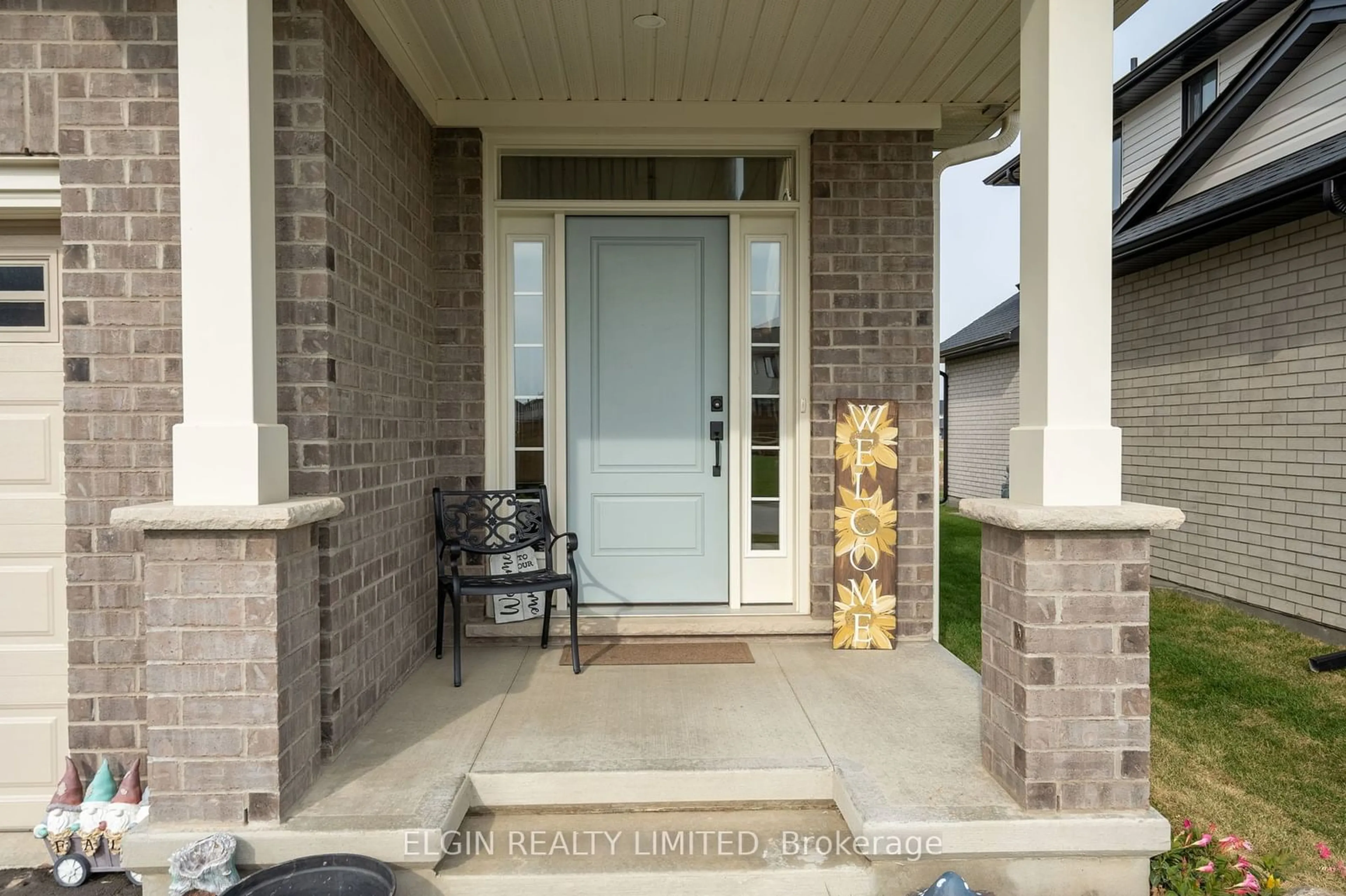 Indoor entryway for 5 Dunning Way, St. Thomas Ontario N5R 0P7