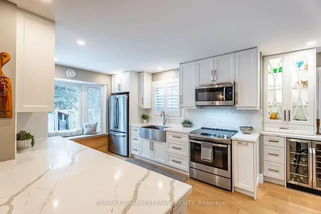 Additional property image - 371 Knightsbridge Cres