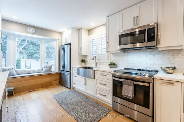 Additional property image - 371 Knightsbridge Cres