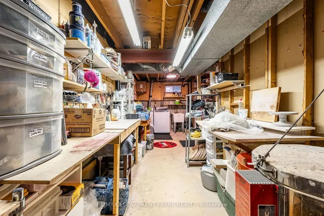 Additional property image - 371 Knightsbridge Cres