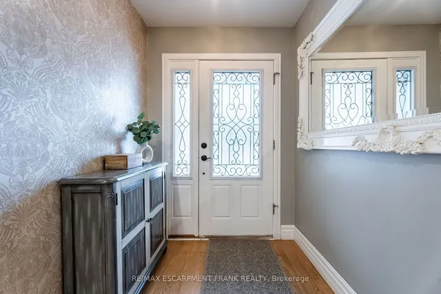 Additional property image - 371 Knightsbridge Cres