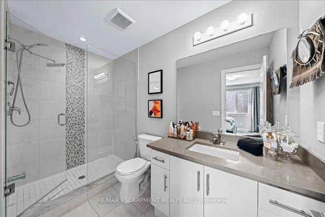 Additional property image - 75 Southshore Cres