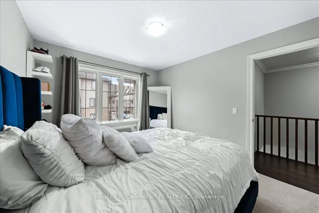 Additional property image - 75 Southshore Cres