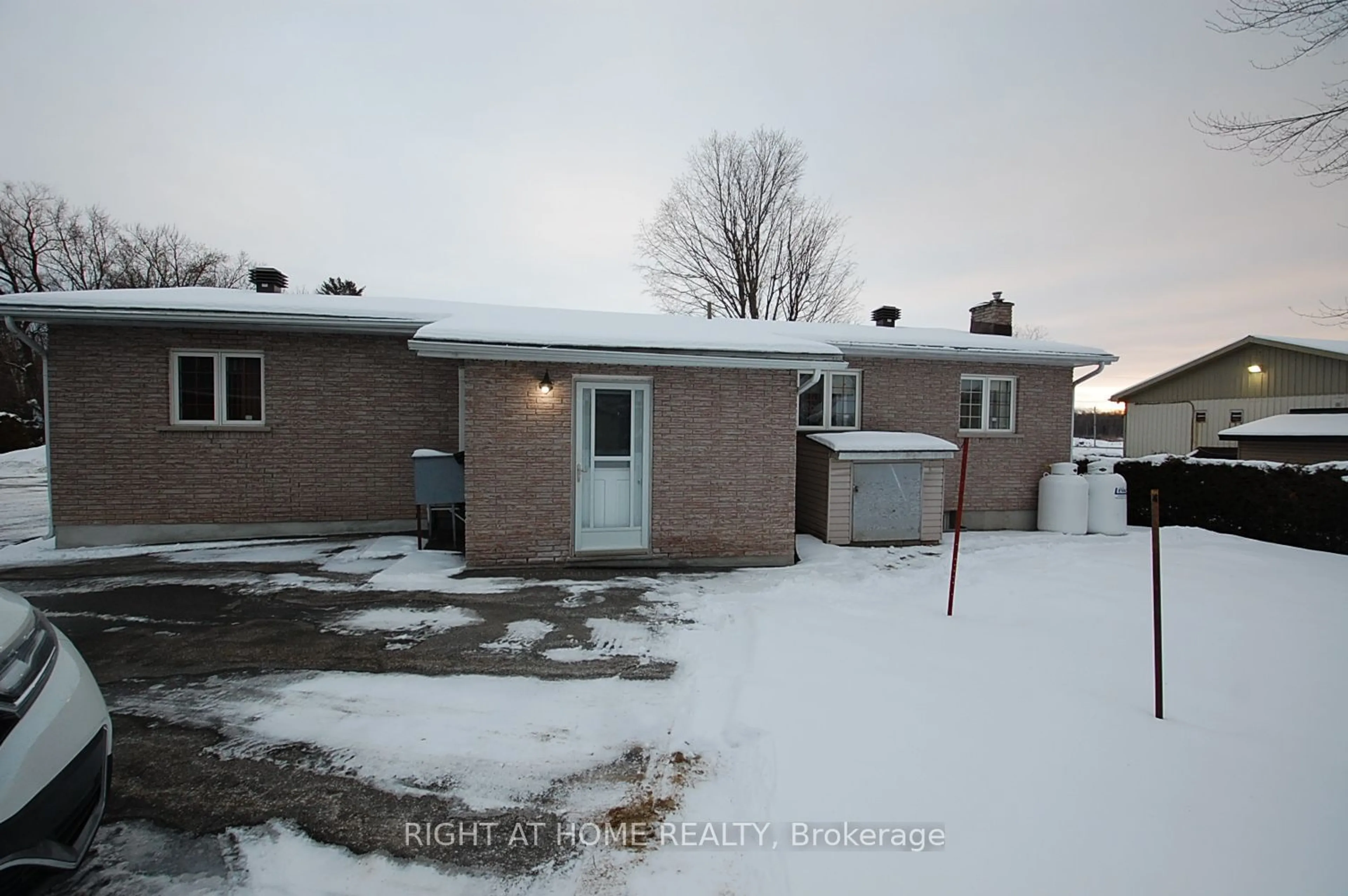 A pic from outside/outdoor area/front of a property/back of a property/a pic from drone, street for 312 Ramage Rd, Clarence-Rockland Ontario K4K 1K7