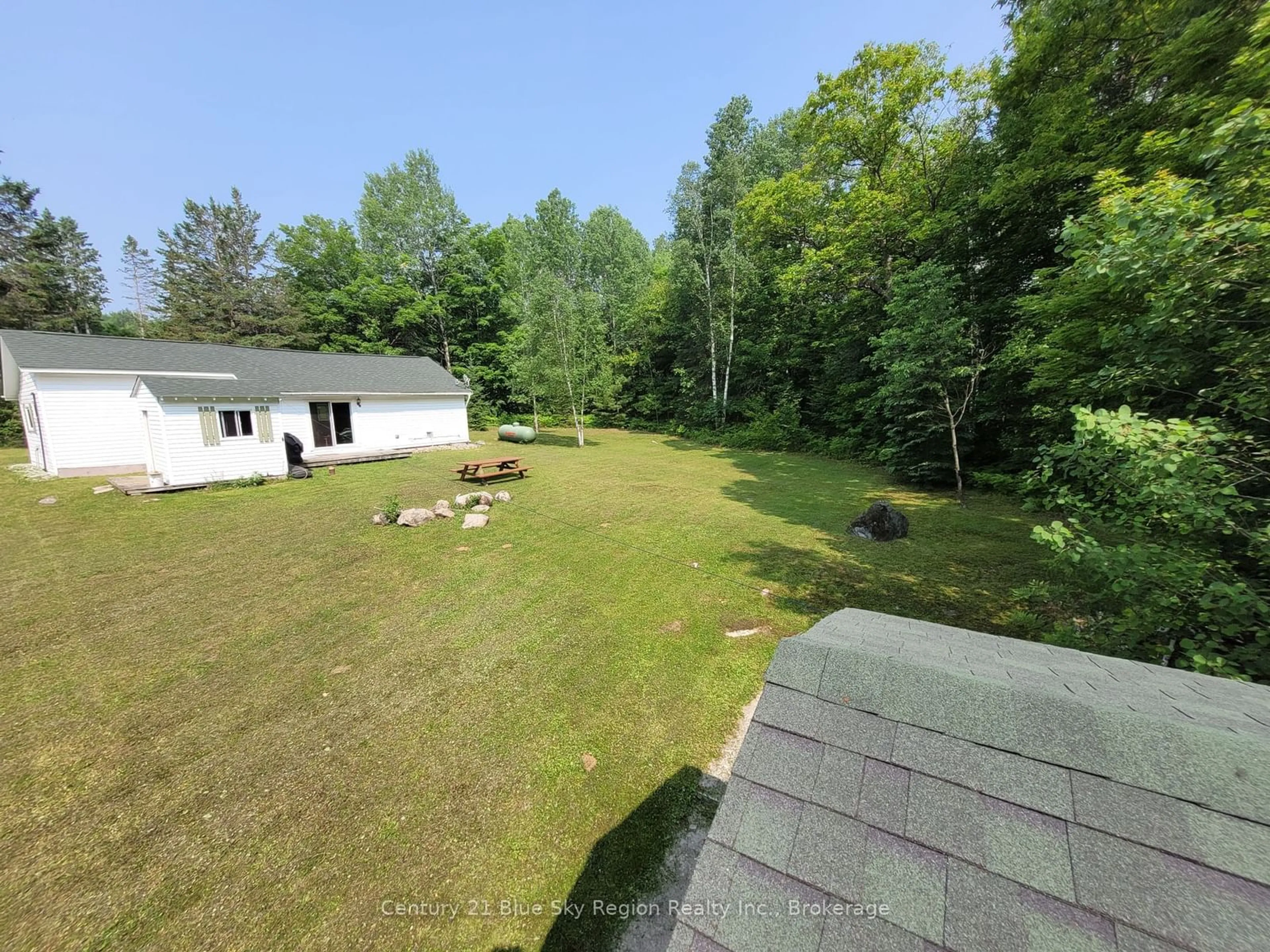 A pic from outside/outdoor area/front of a property/back of a property/a pic from drone, forest/trees view for 3811 Brunel Rd, Lake of Bays Ontario P0B 1A0