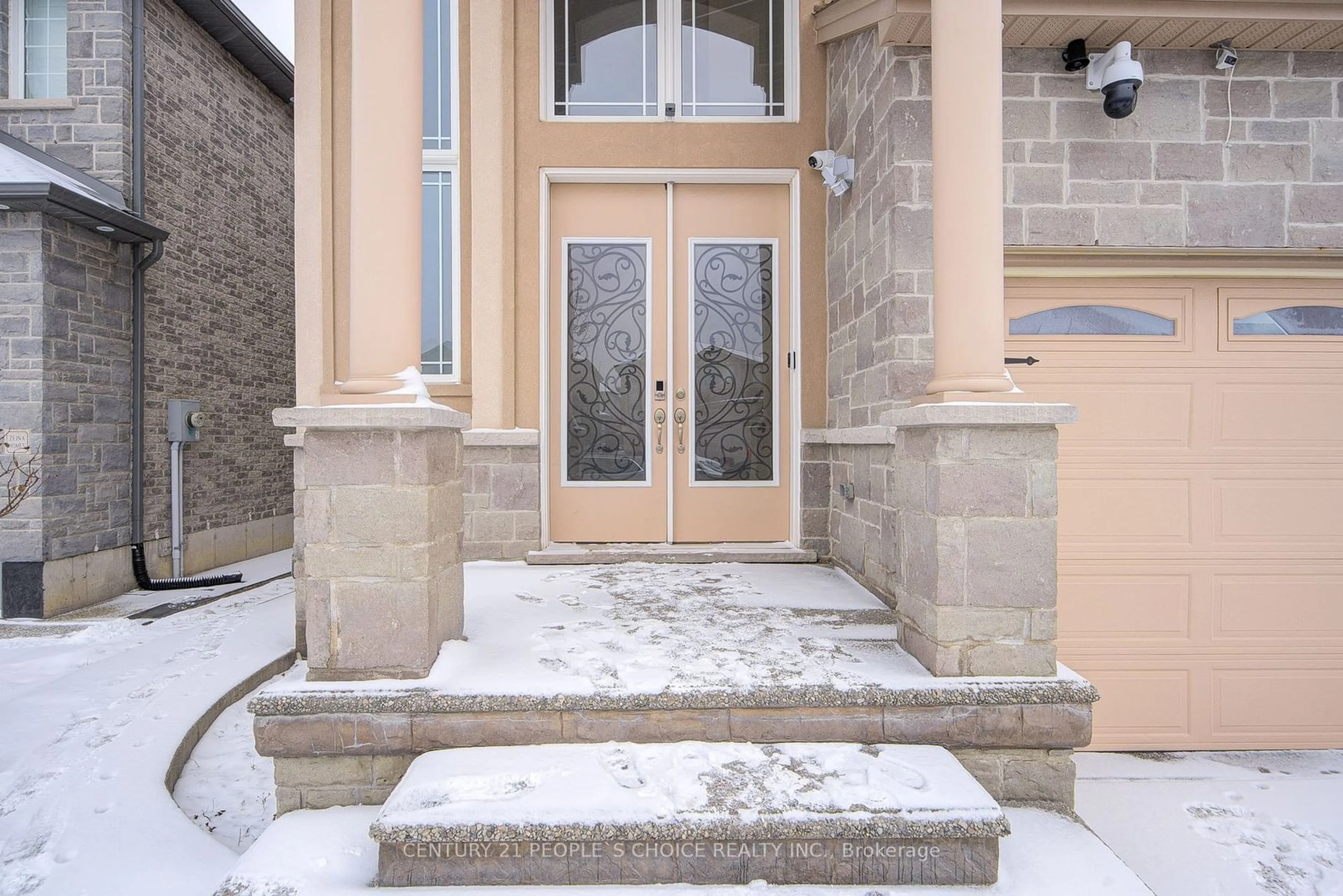 Indoor entryway for 12 Pavel Pl, Hamilton Ontario L9B 0G3