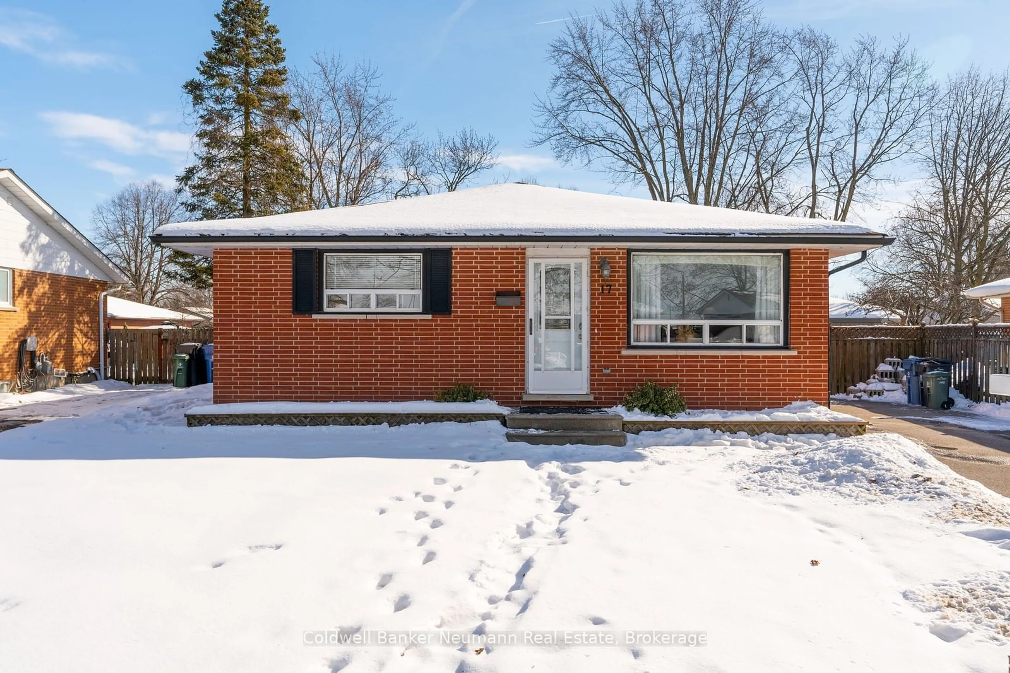 Home with brick exterior material, street for 17 Argyle Dr, Guelph Ontario N1G 2P1