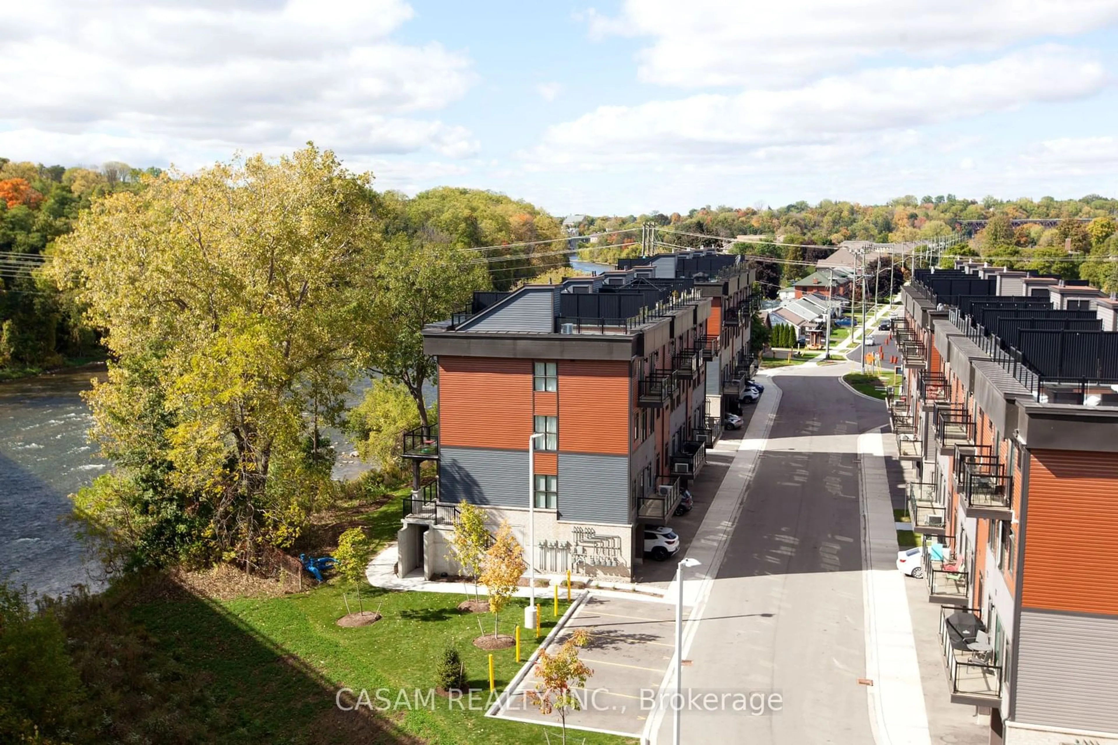 A pic from outside/outdoor area/front of a property/back of a property/a pic from drone, street for 2 Willow St #10, Brant Ontario N3L 0K7