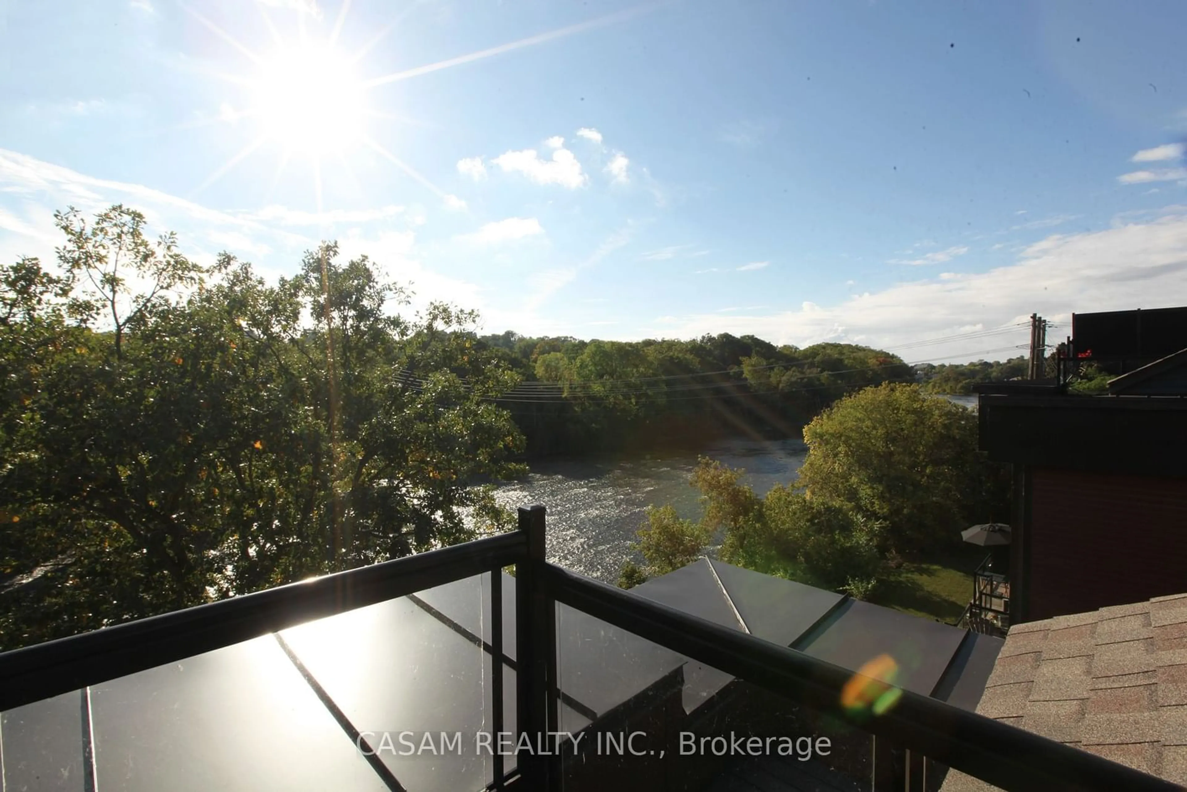 Balcony in the apartment, water/lake/river/ocean view for 2 Willow St #10, Brant Ontario N3L 0K7