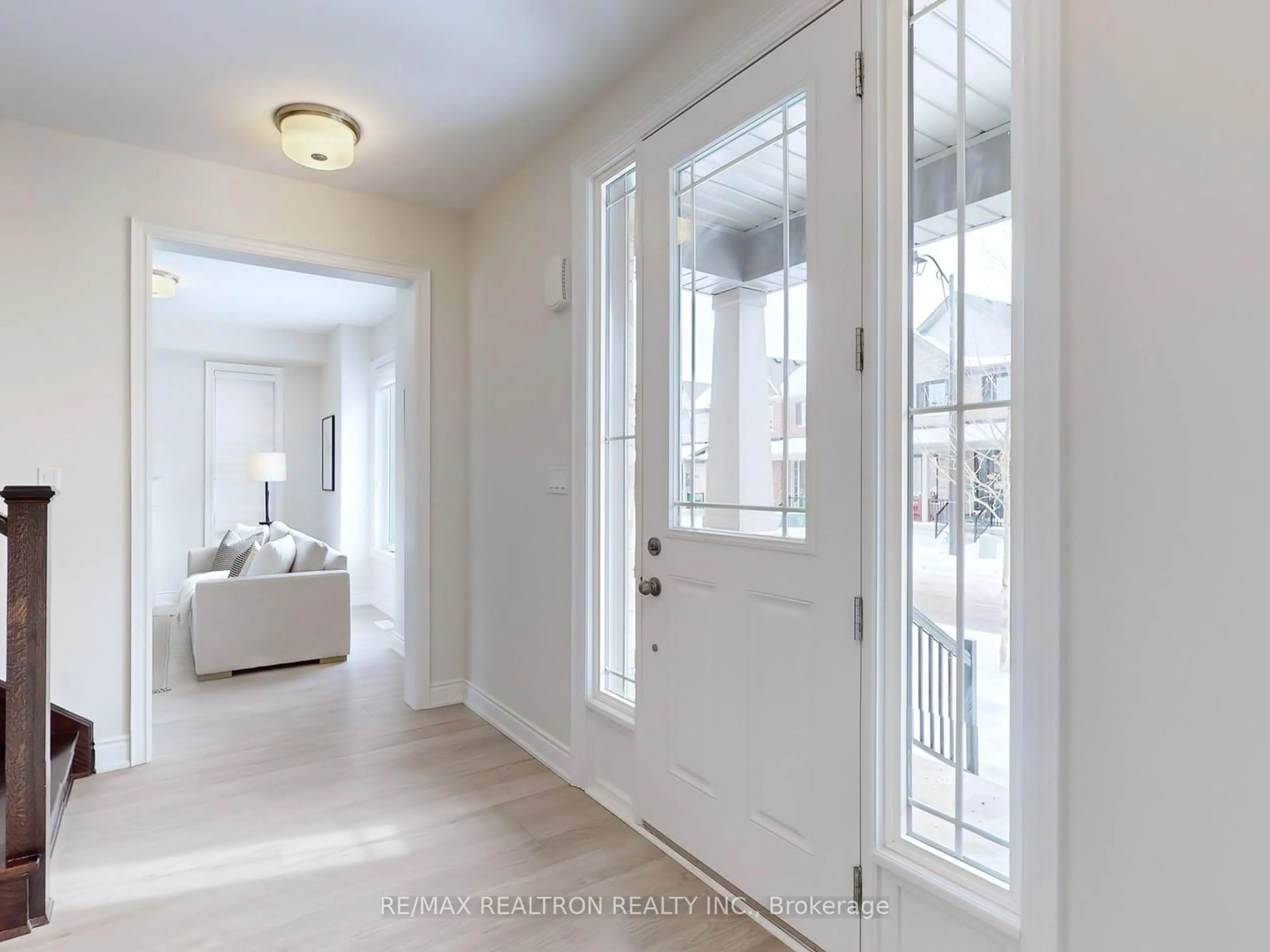 Indoor entryway for 1078 Rippingale Tr, Peterborough Ontario K9H 0J8