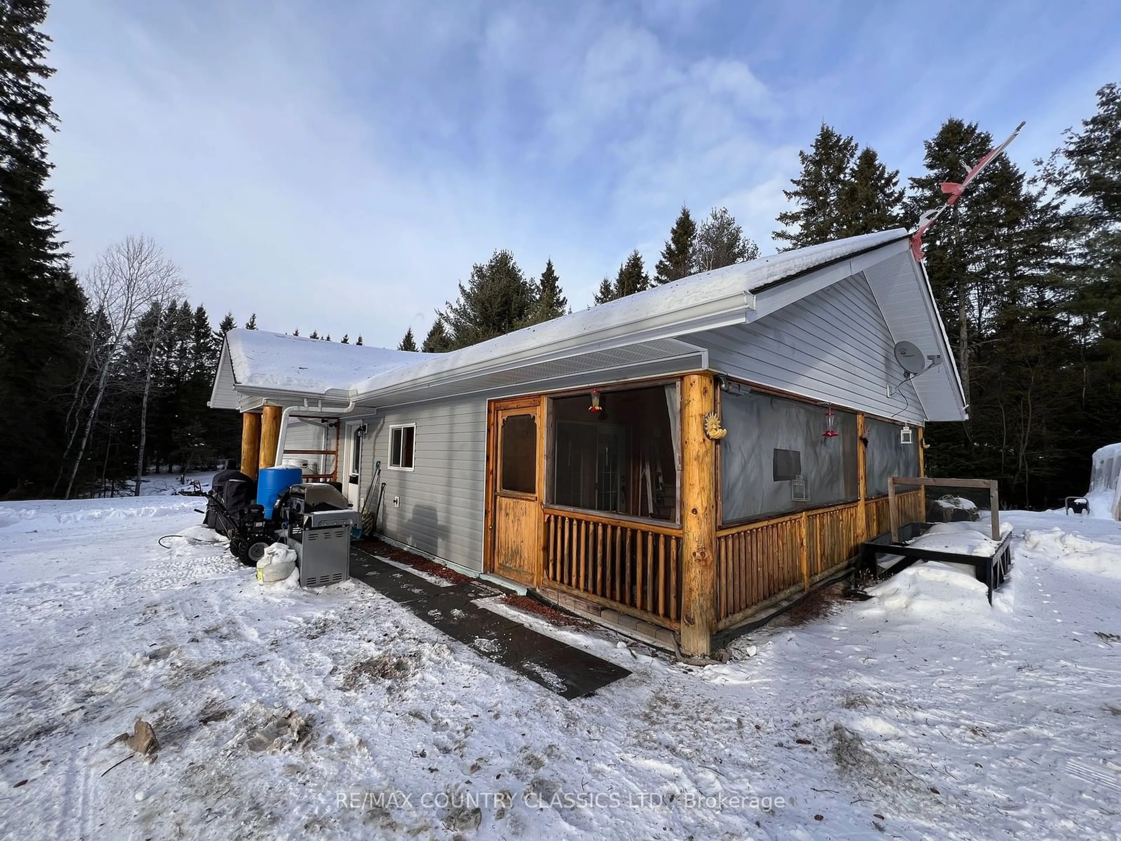 Shed for 53 Centre Rd, Hastings Highlands Ontario K0L 2L0