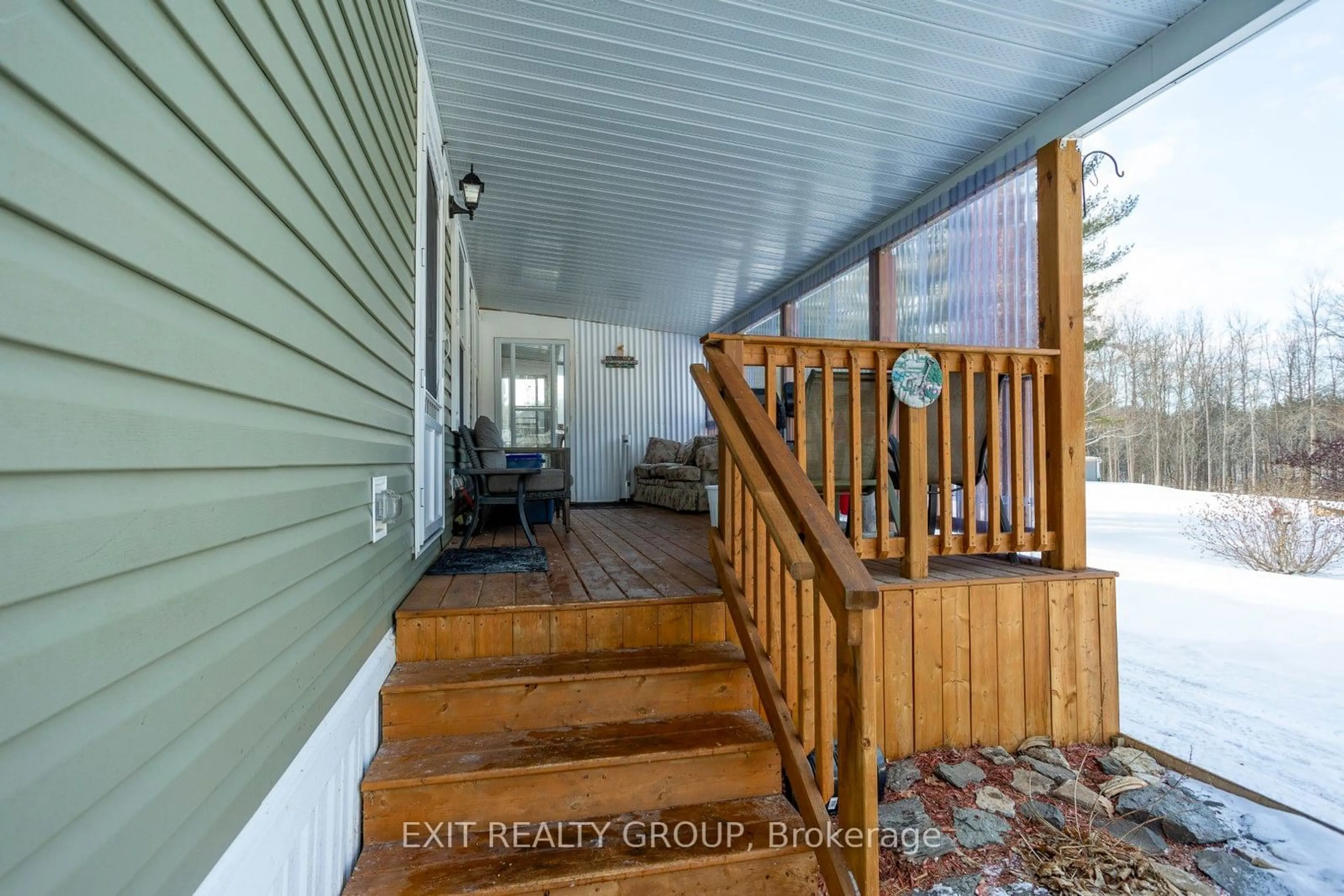 Indoor entryway for 96 Sama Park Rd, Havelock-Belmont-Methuen Ontario K0L 1Z0