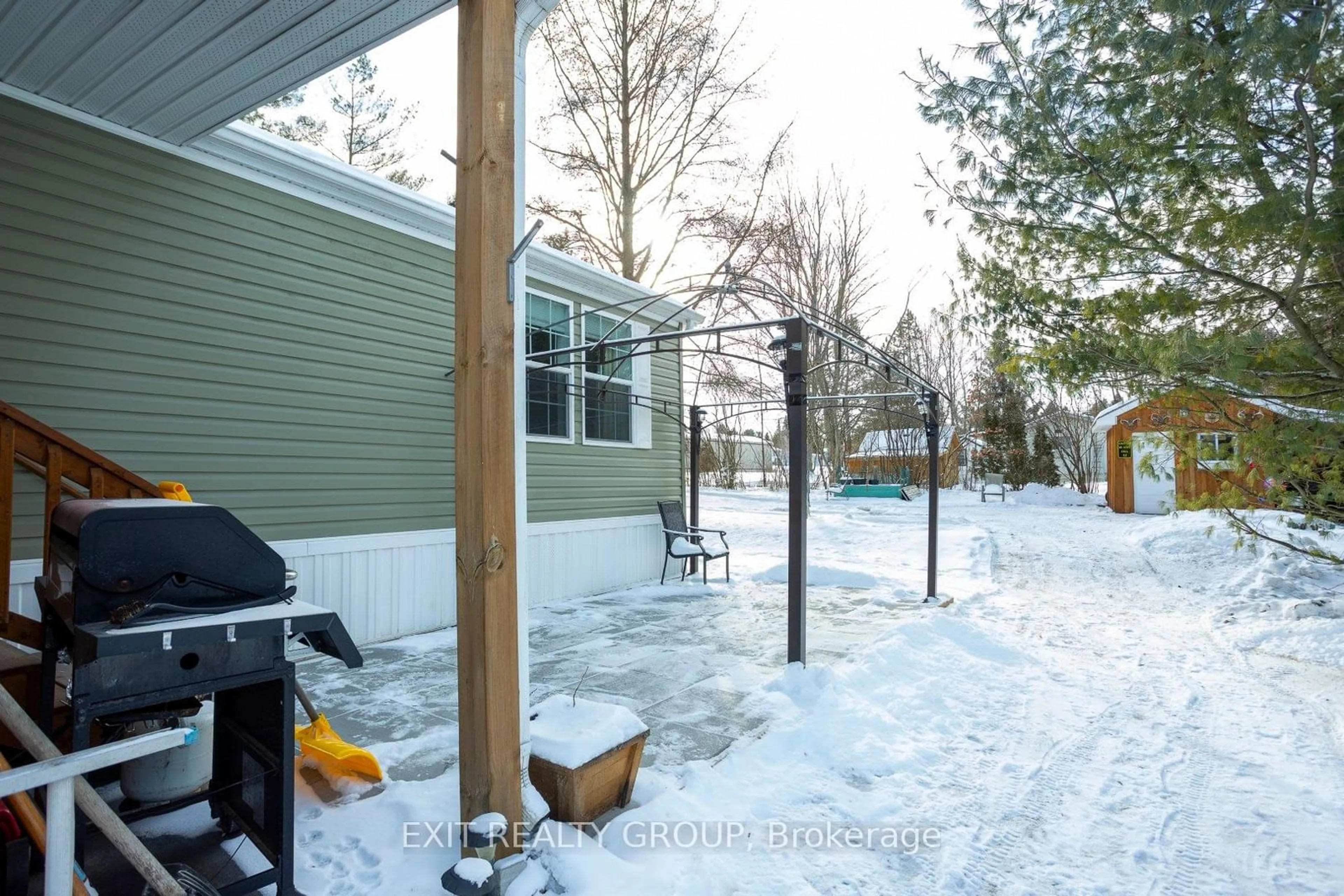 Patio, street for 96 Sama Park Rd, Havelock-Belmont-Methuen Ontario K0L 1Z0