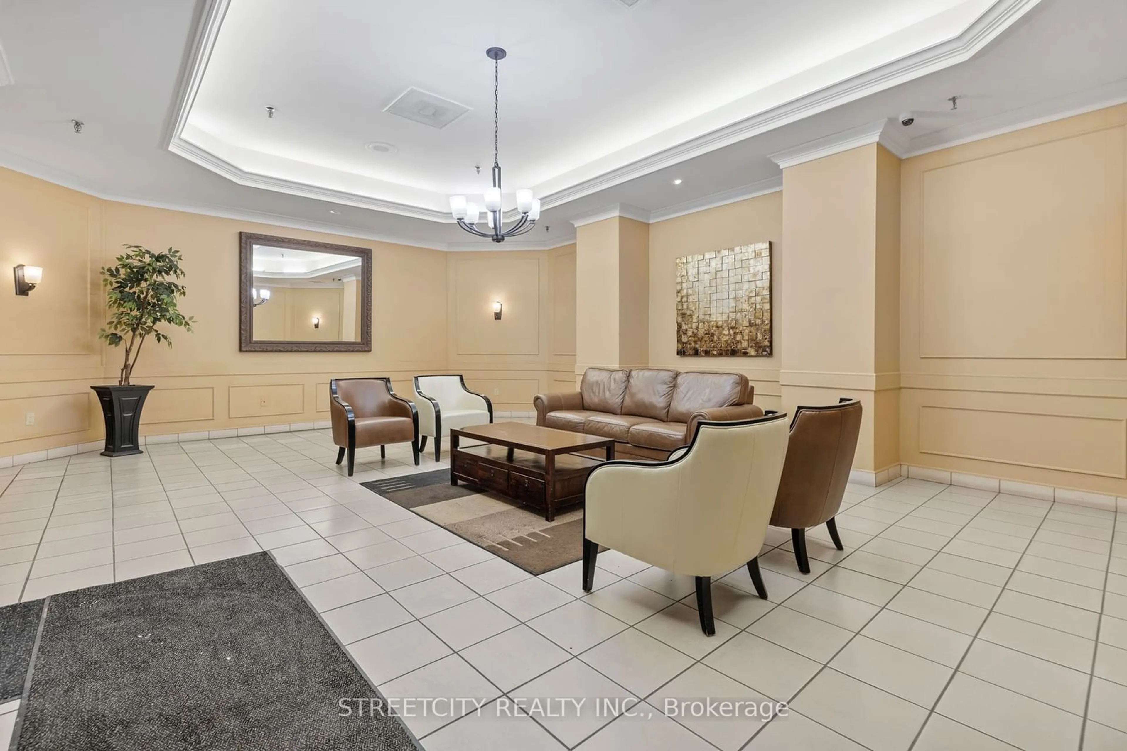 Lobby for 389 Dundas St #804, London Ontario N6B 3L5