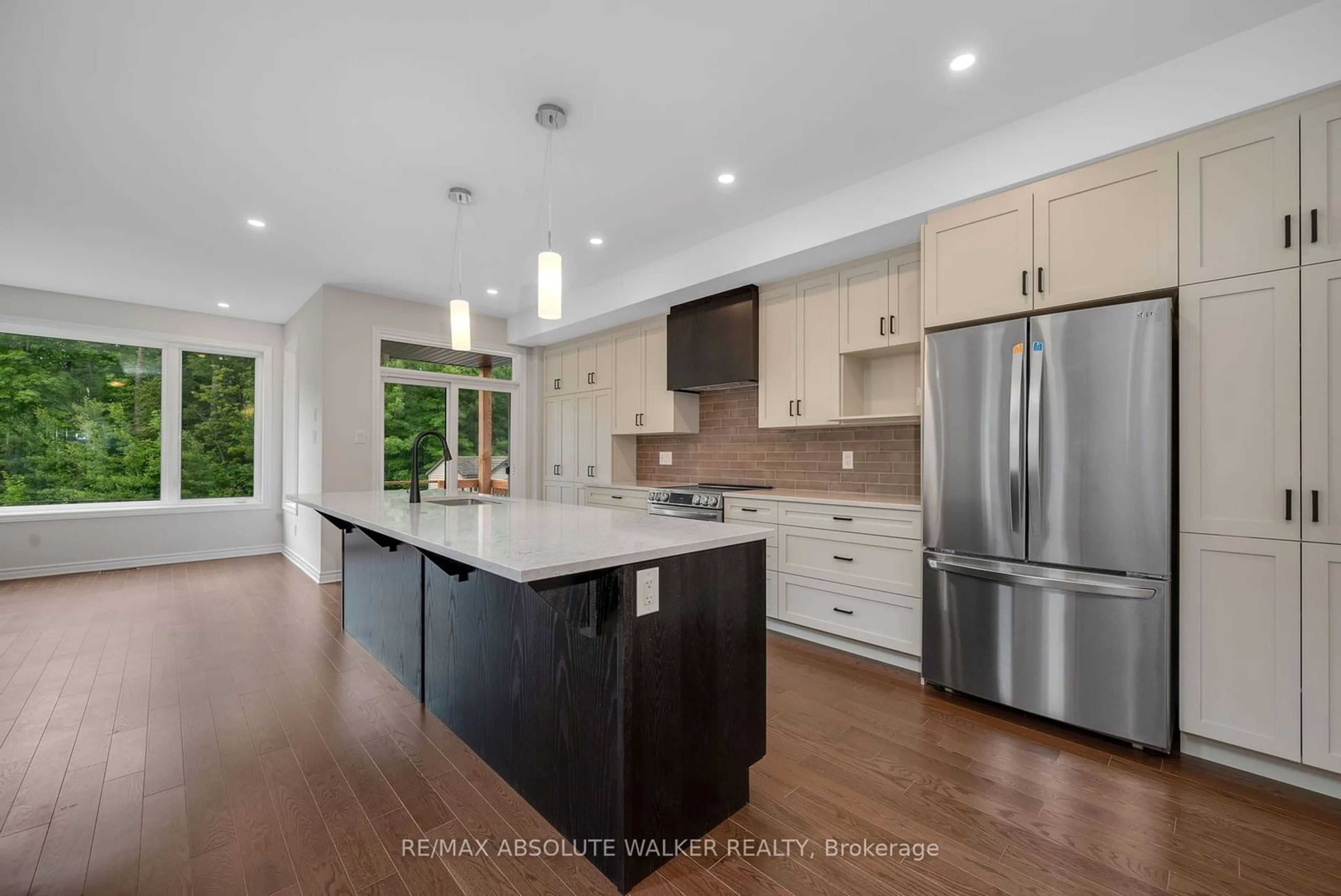 Open concept kitchen, unknown for 710 DU RIVAGE St, Clarence-Rockland Ontario K4K 0K1