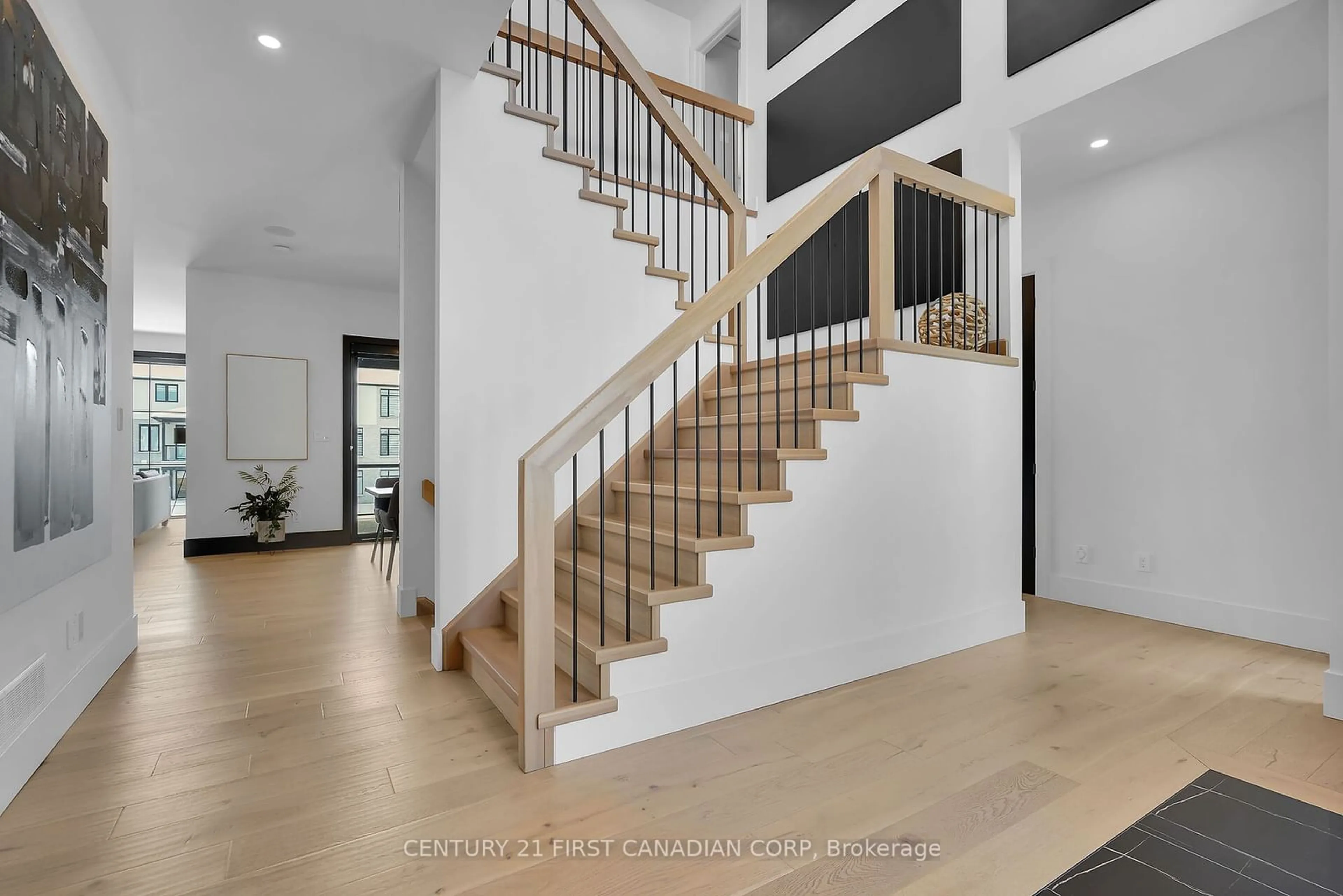 Stairs for 1741 Upper West Ave, London Ontario N6K 0J2