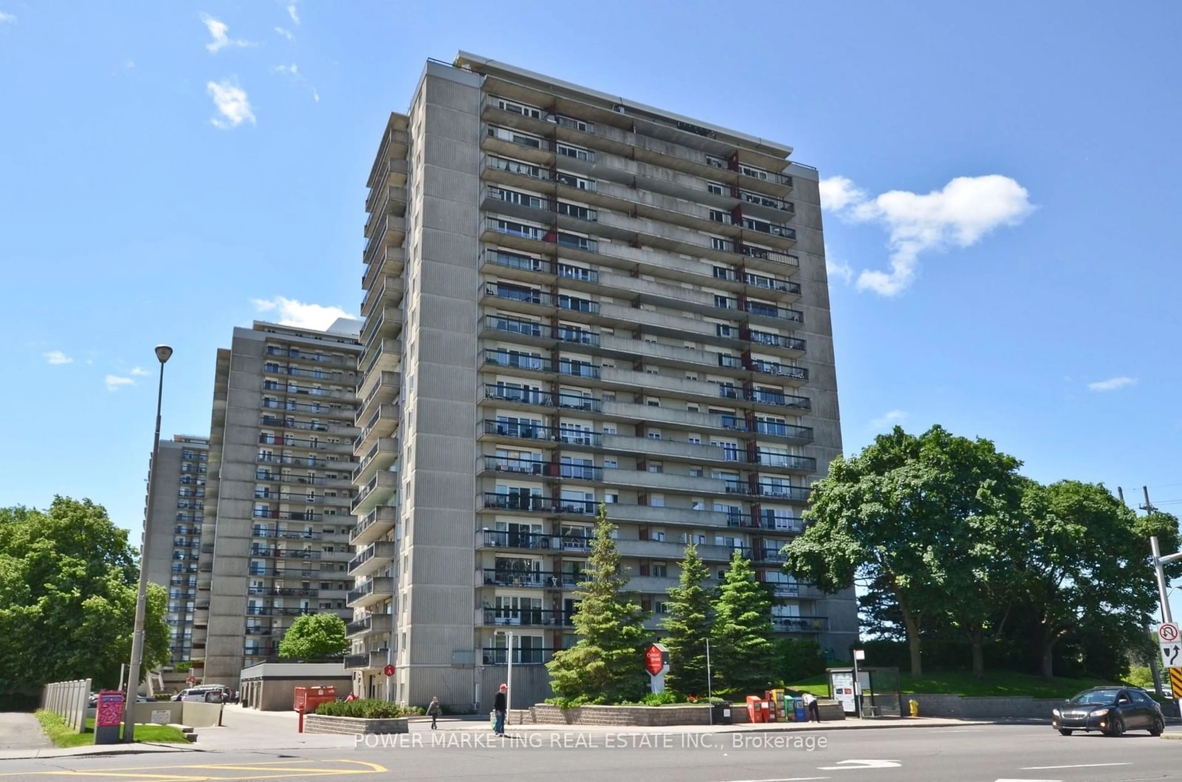 Unknown for 158B MCARTHUR Ave #1604, Vanier and Kingsview Park Ontario K1L 8E7