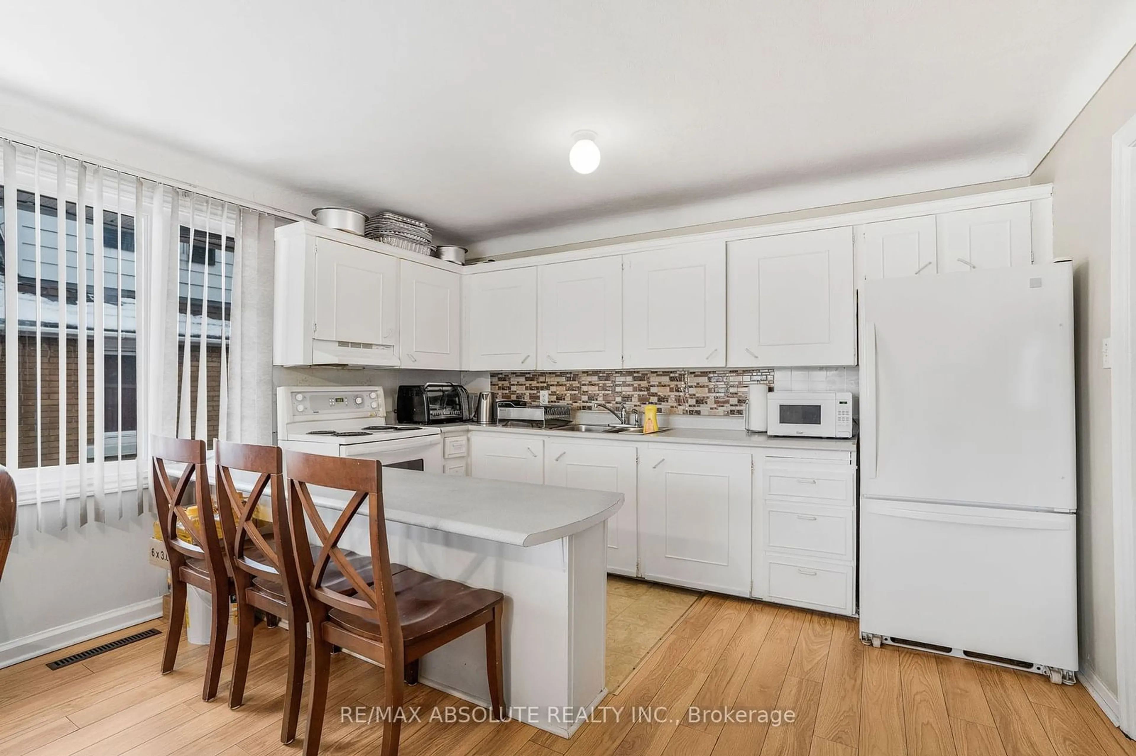 Open concept kitchen, unknown for 350 Lacasse Ave, Vanier and Kingsview Park Ontario K1L 7A9