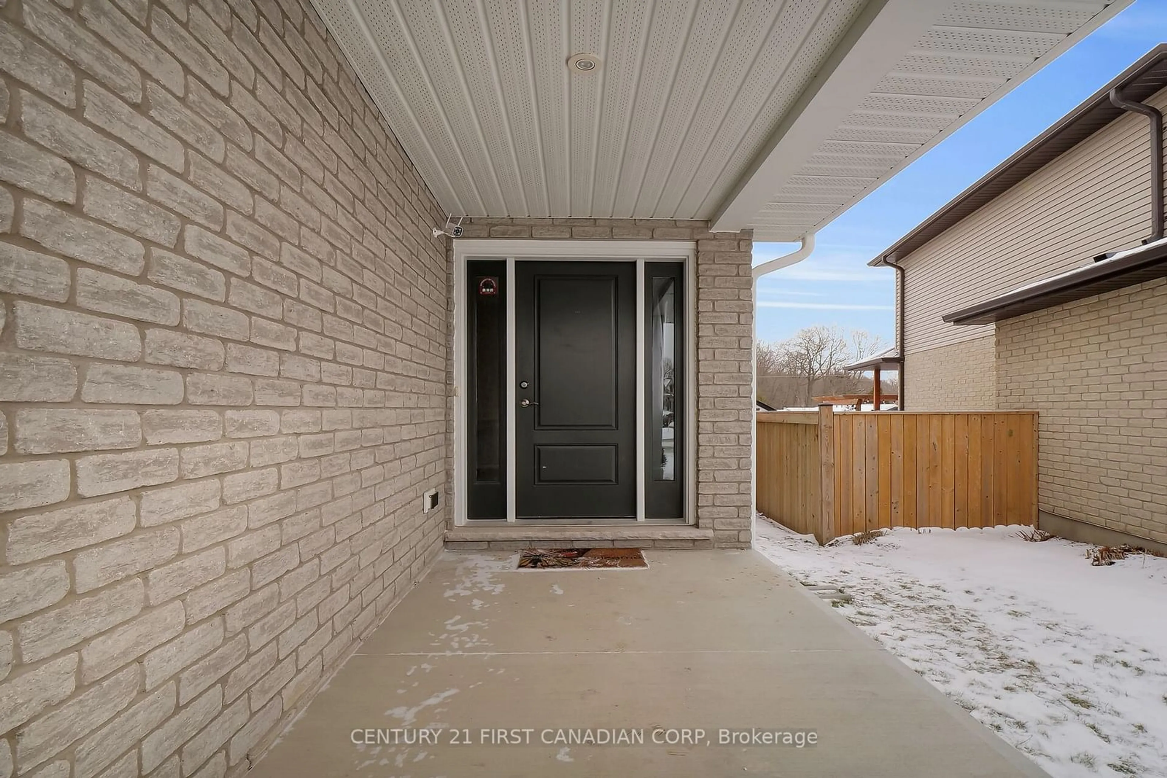 Indoor entryway for 226 Emery St, Central Elgin Ontario N5L 0A5