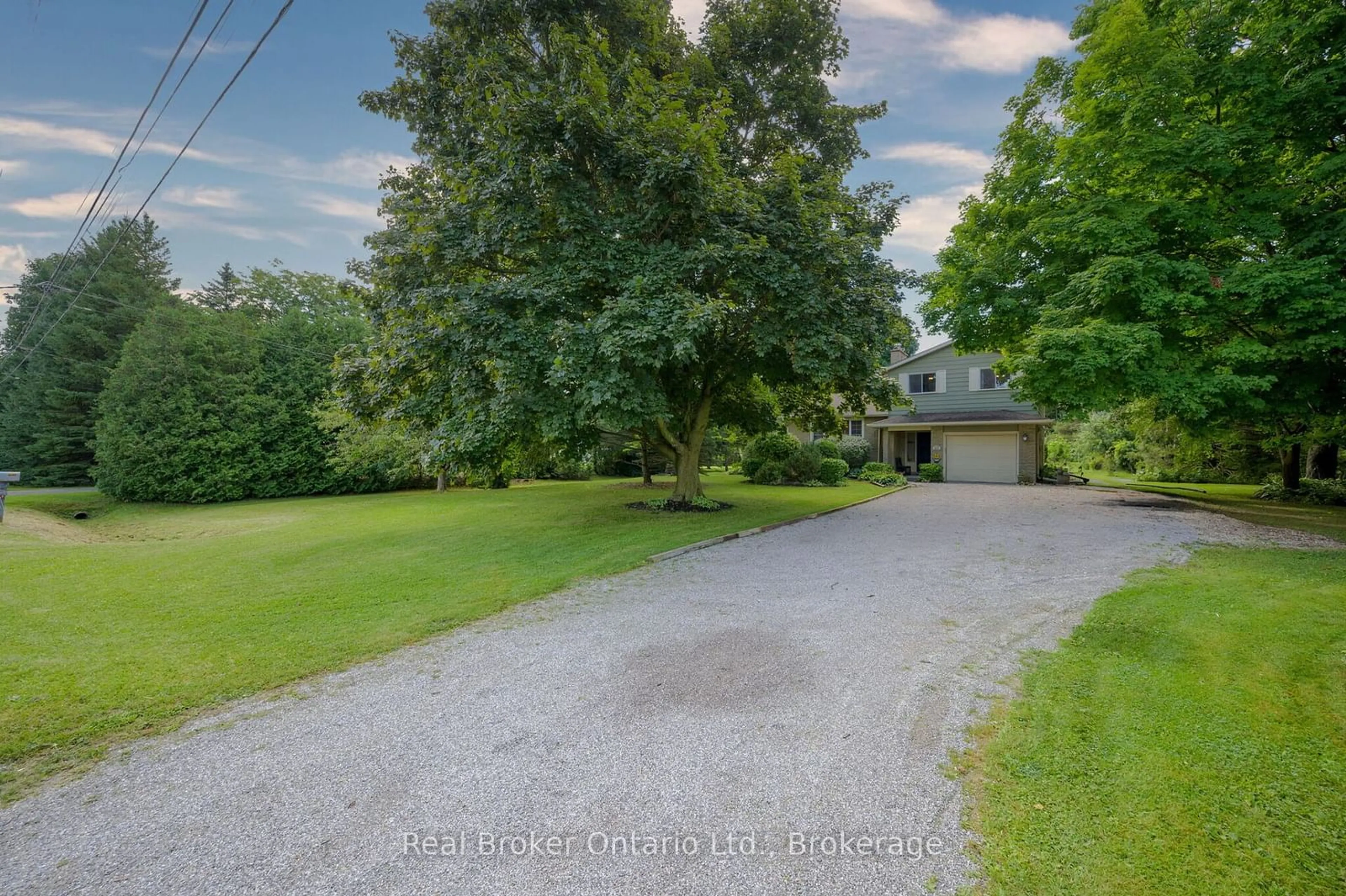 A pic from outside/outdoor area/front of a property/back of a property/a pic from drone, street for 520 Concession 3, Norfolk Ontario N0E 1Z0