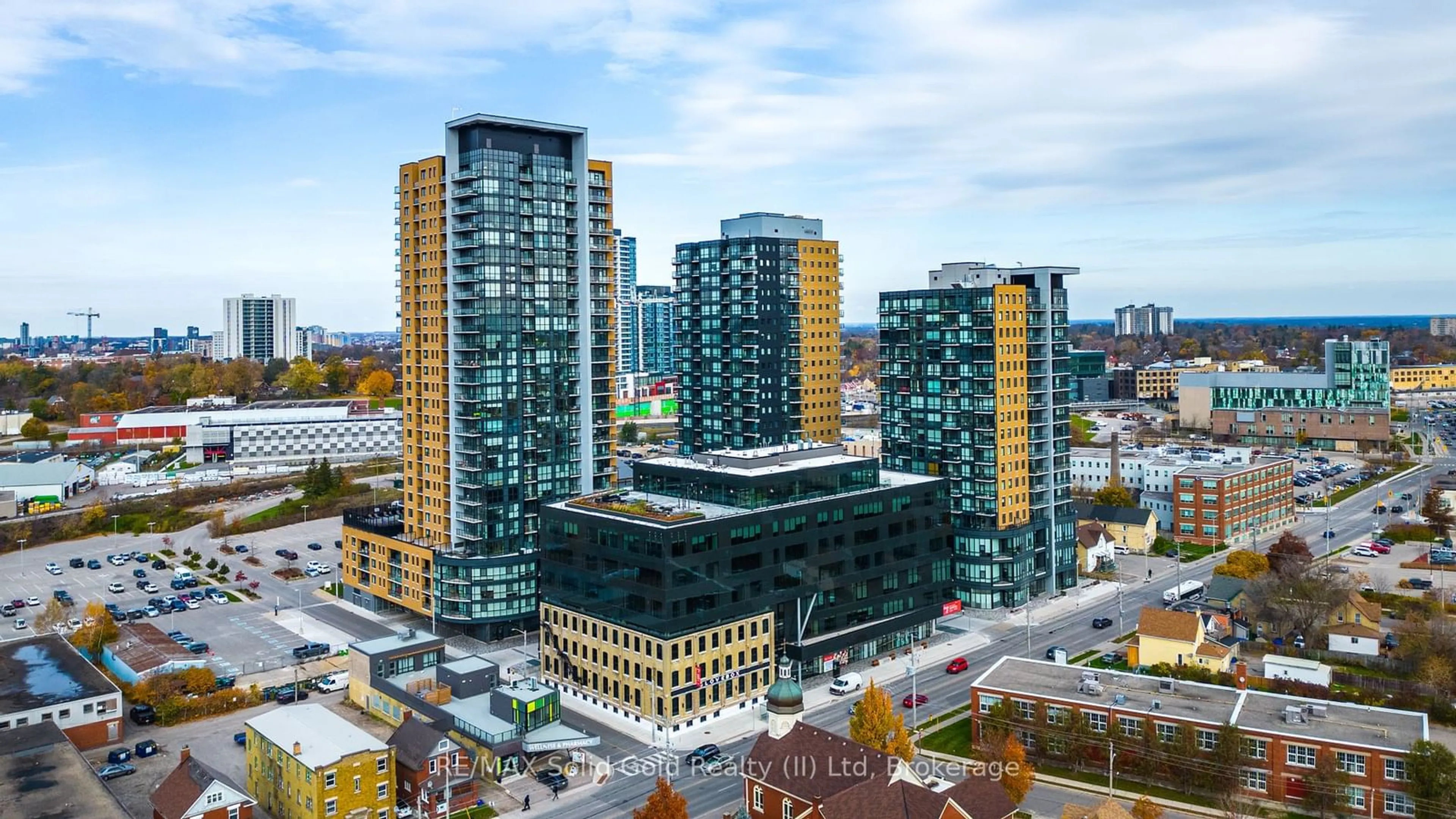 A pic from outside/outdoor area/front of a property/back of a property/a pic from drone, city buildings view from balcony for 108 GARMENT St #1805, Kitchener Ontario N2G 0E2