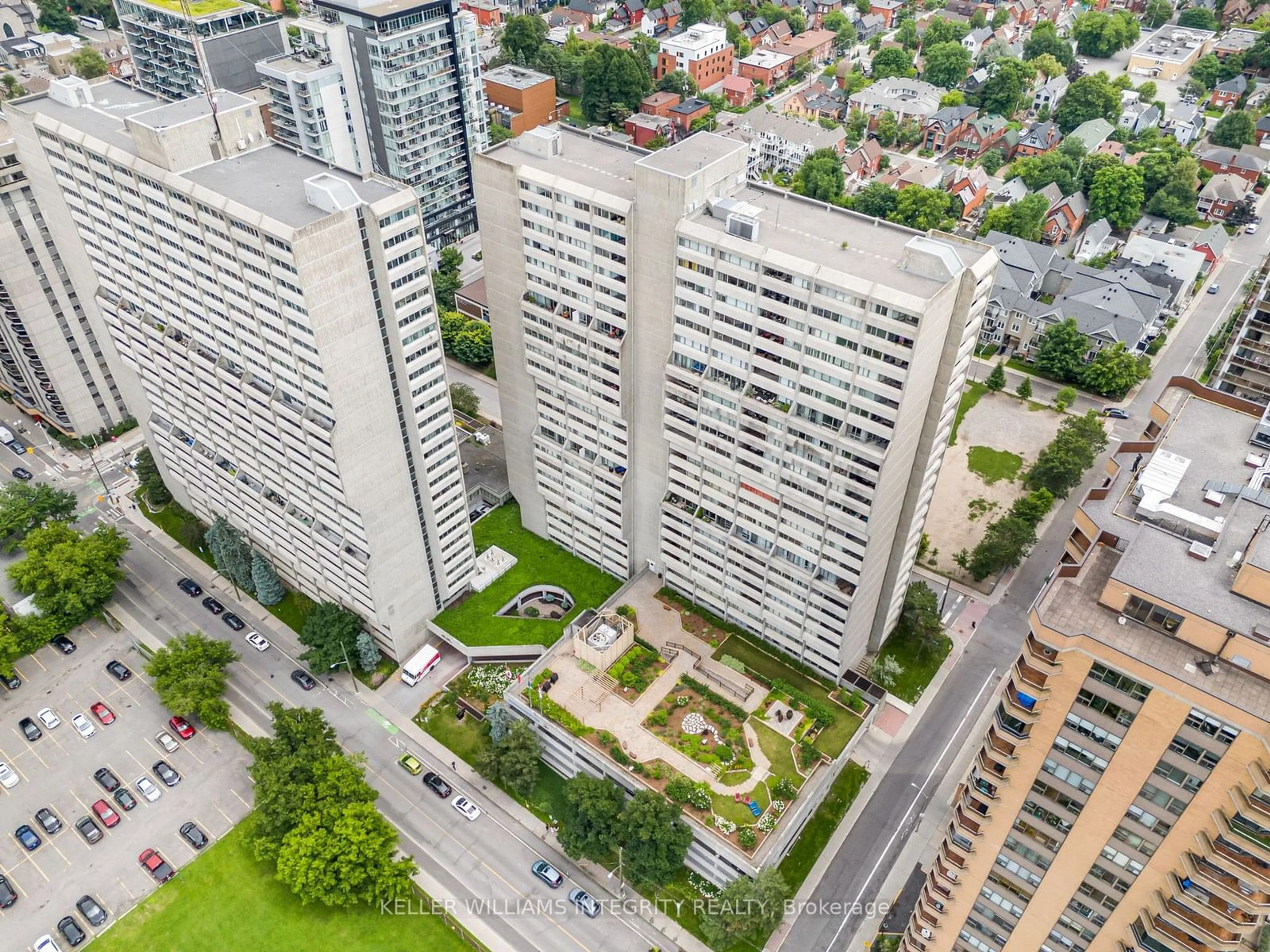 A pic from outside/outdoor area/front of a property/back of a property/a pic from drone, city buildings view from balcony for 530 Laurier Ave #2304, Ottawa Centre Ontario K1R 7T1