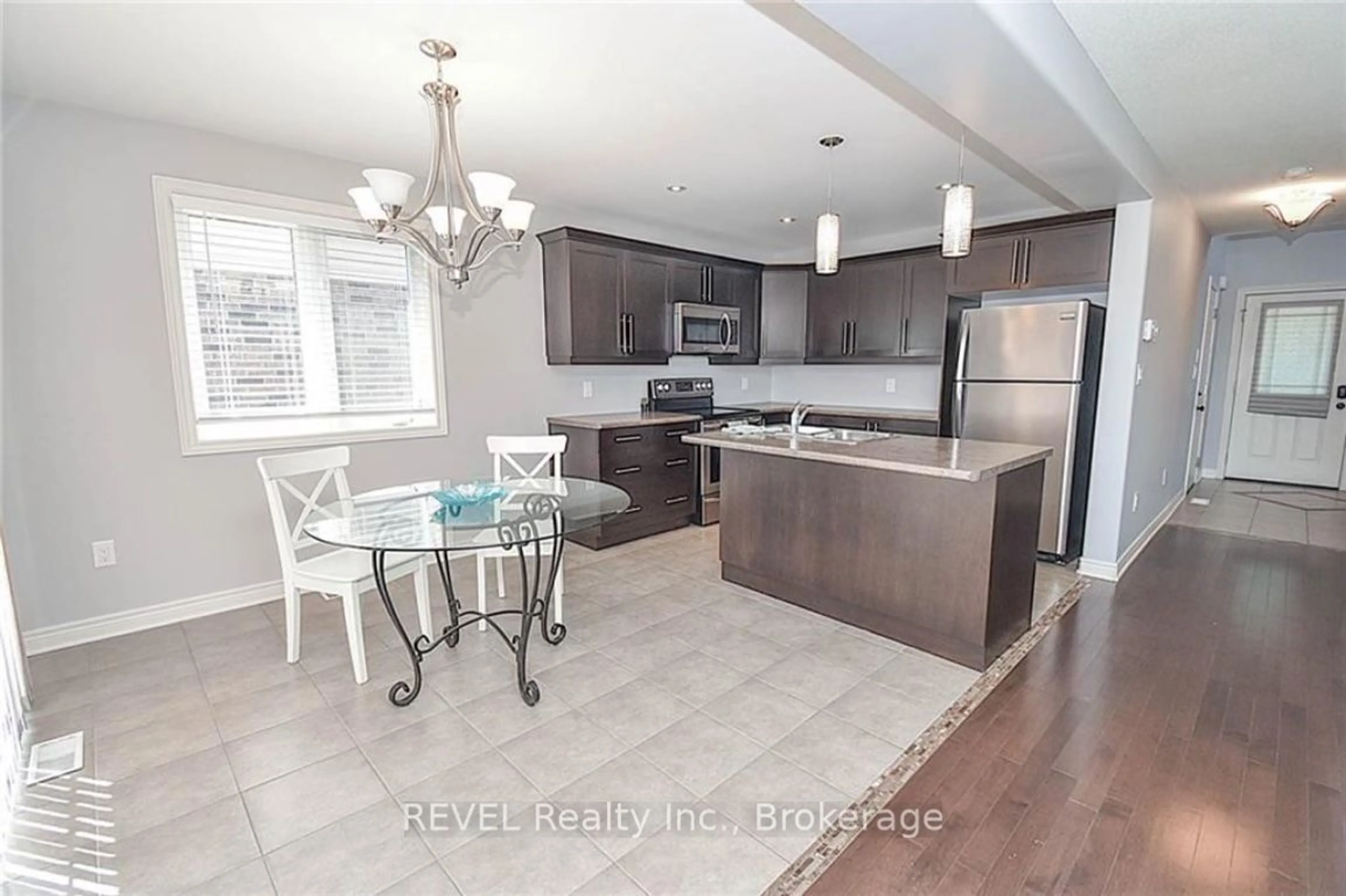 Open concept kitchen, ceramic/tile floor for 6030 WIENS Blvd, Niagara Falls Ontario L2H 0J2