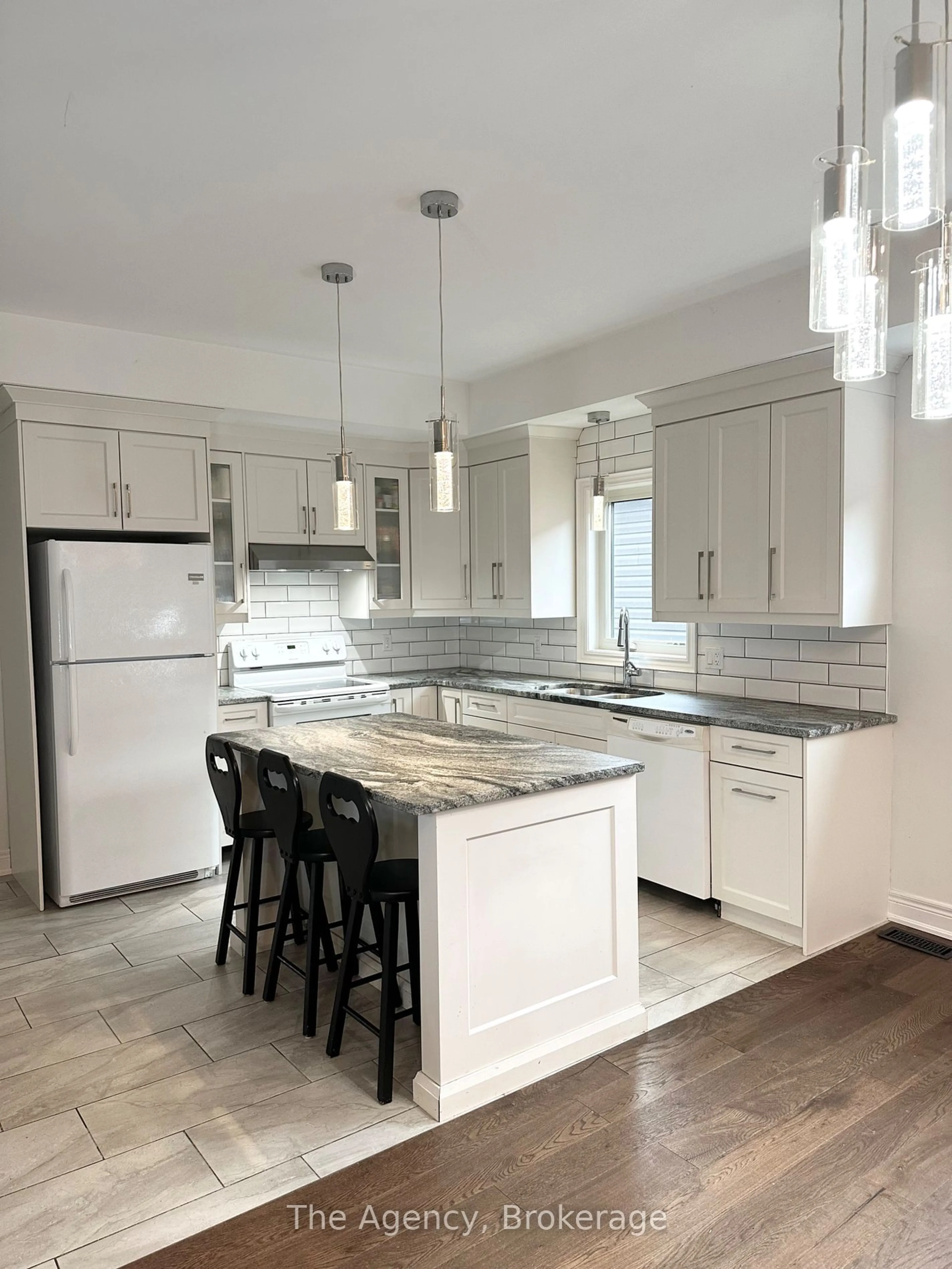 Open concept kitchen, unknown for 94 WILLOWBROOK Dr, Welland Ontario L3C 0G2