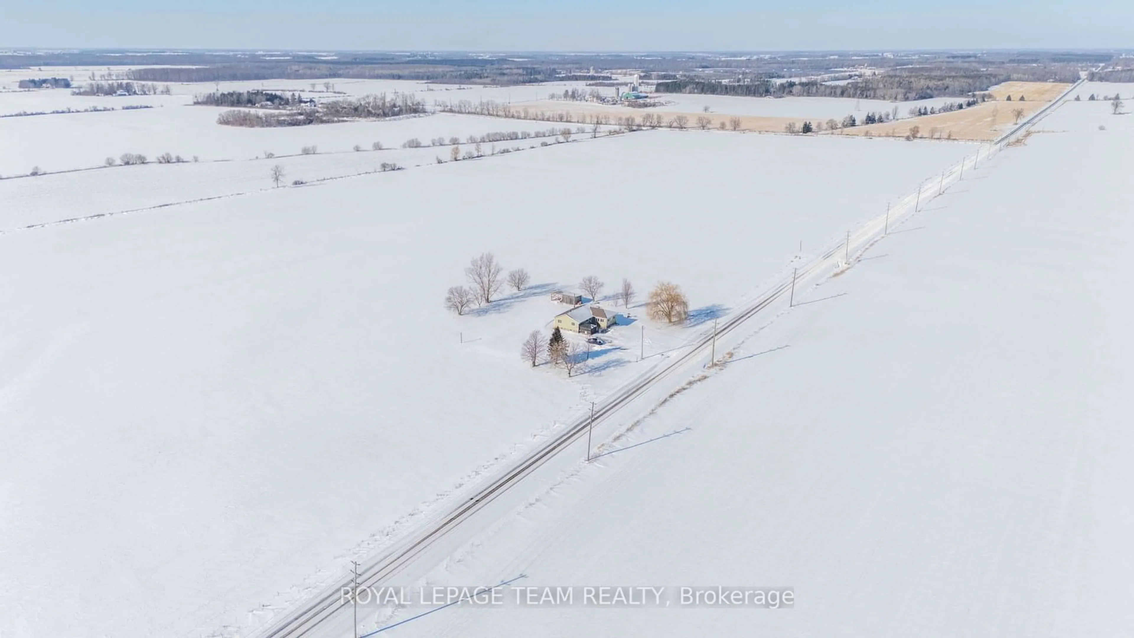 A pic from outside/outdoor area/front of a property/back of a property/a pic from drone, street for 2380 Finch Winchester Boundary Rd, North Dundas Ontario K0C 1H0
