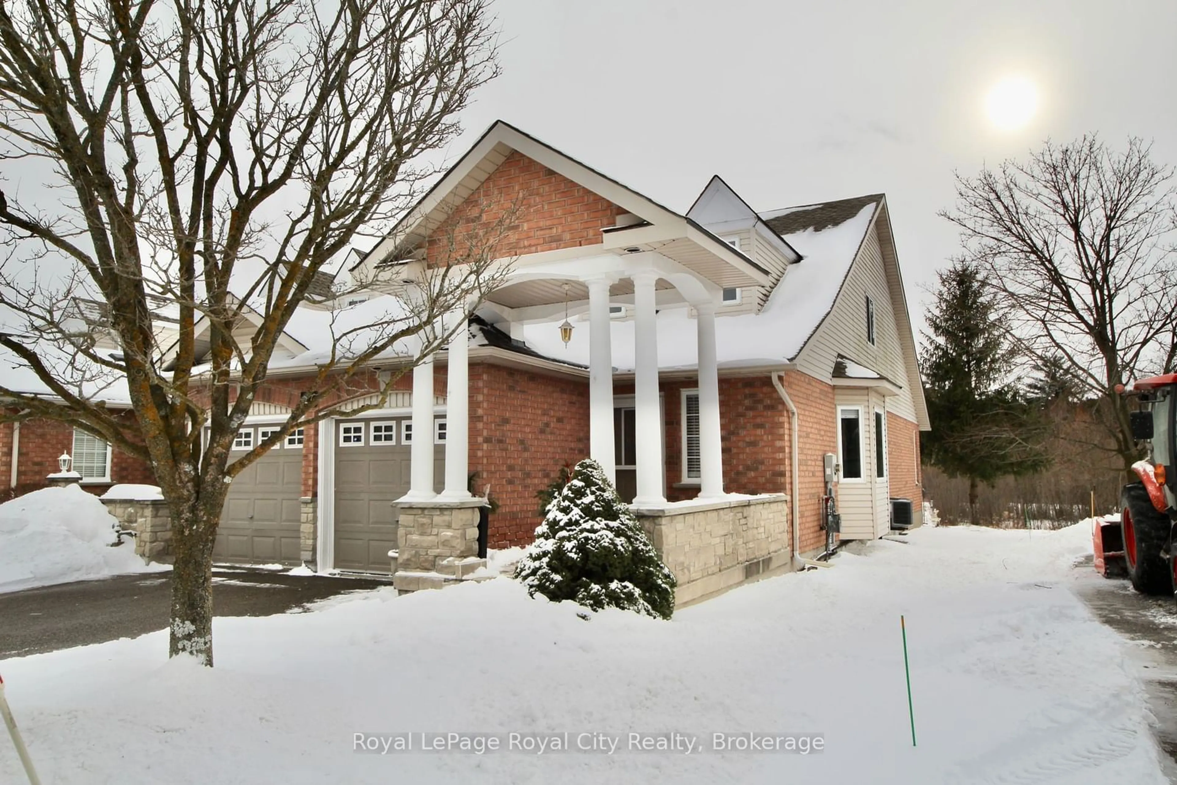 Home with brick exterior material, street for 27 Somerset Glen, Guelph Ontario N1G 5G1