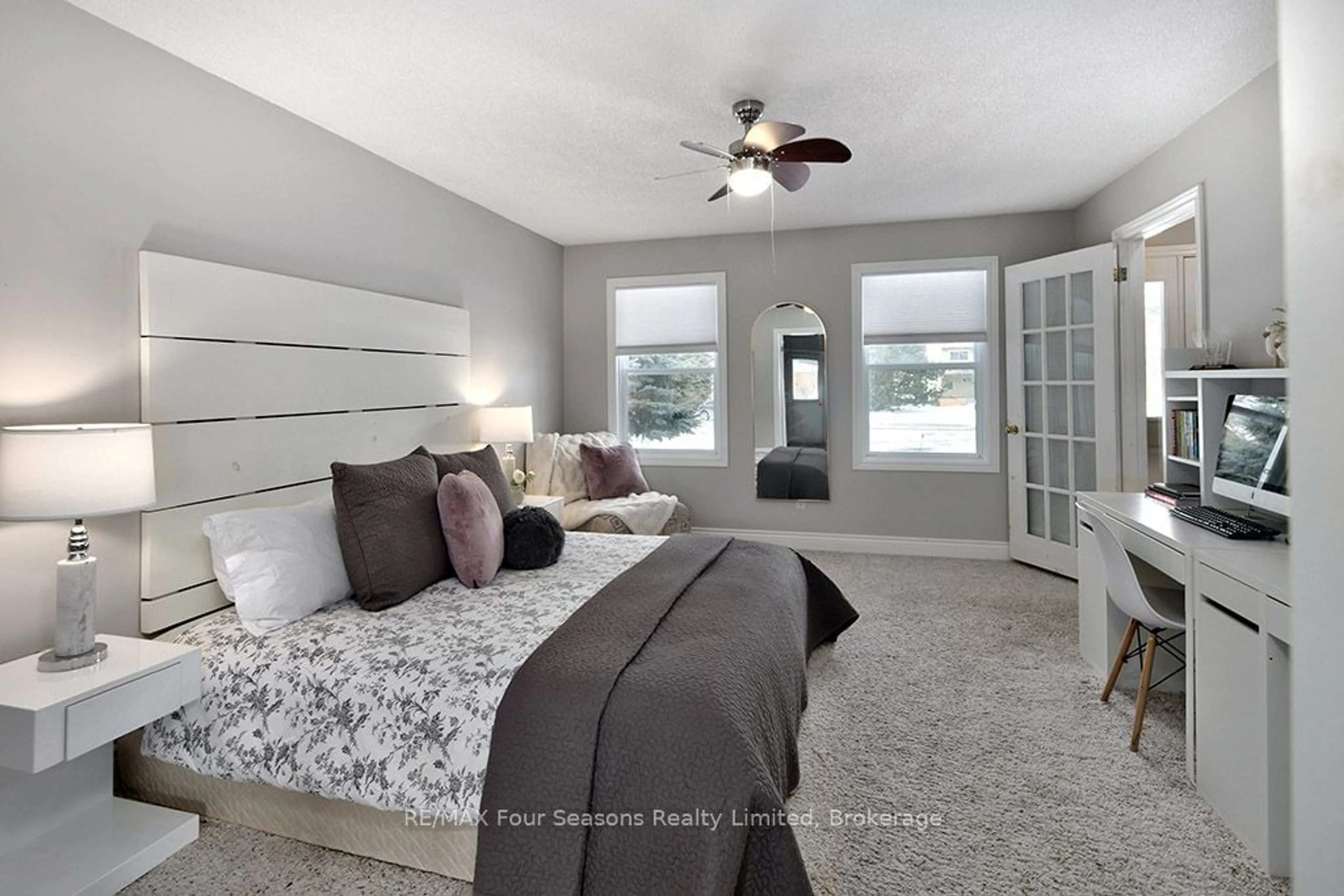 Bedroom with bed, unknown for 104 LAURIE'S Crt, Blue Mountains Ontario L9Y 0L4