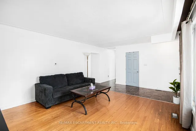 Additional property image - 725 Mud St