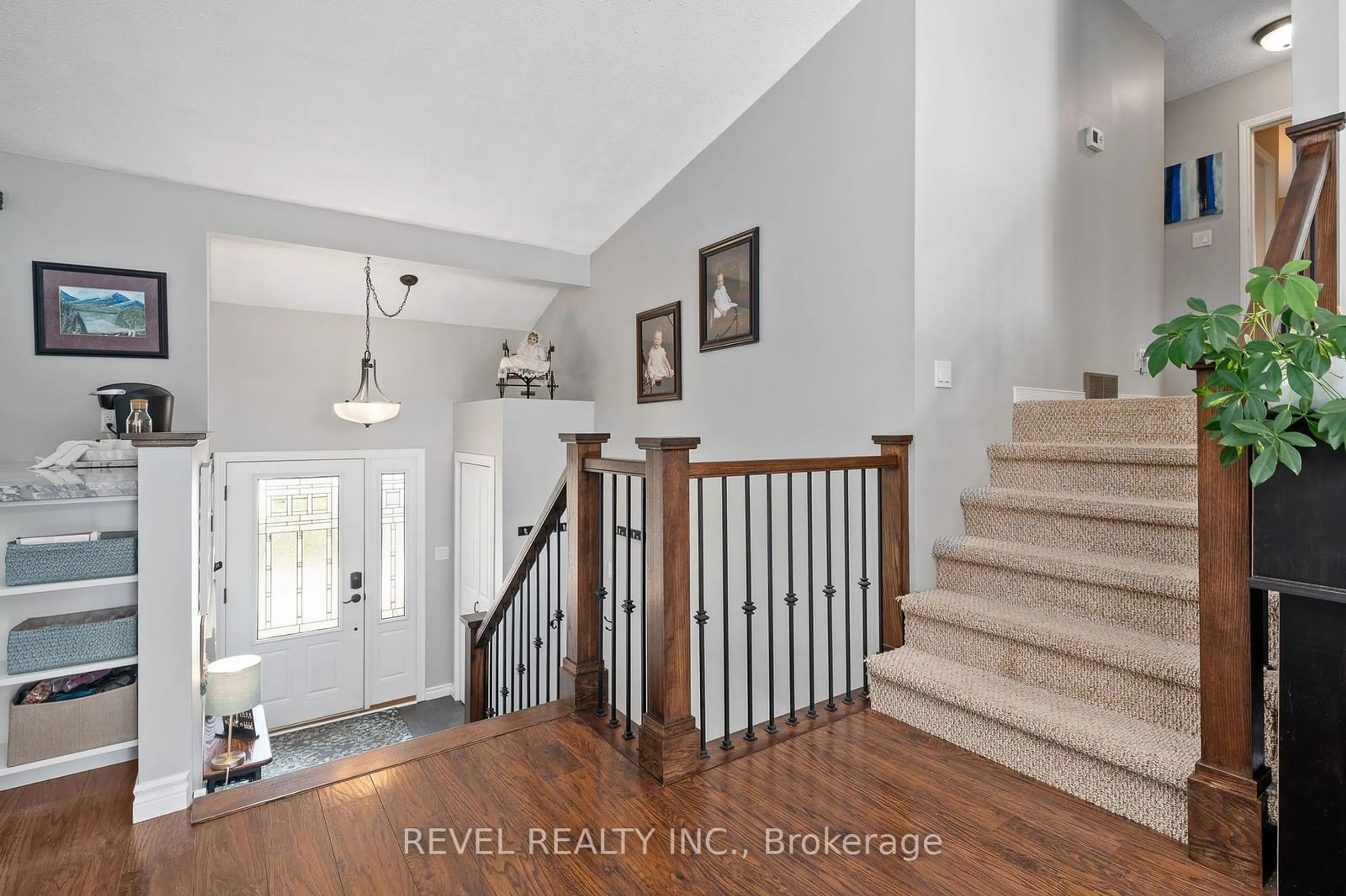 Indoor entryway for 46 O'Reilly Lane, Kawartha Lakes Ontario K0M 2C0