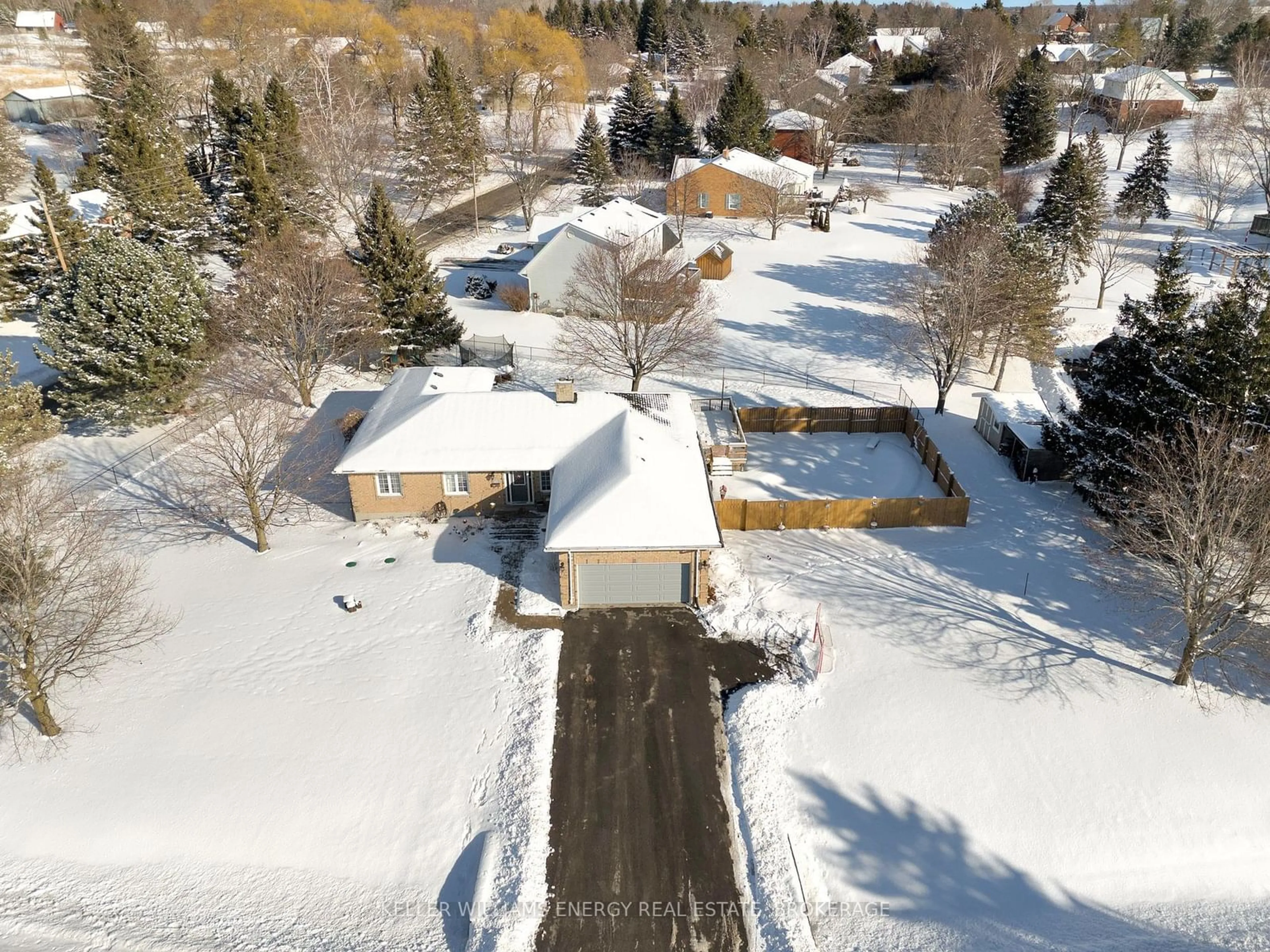 A pic from outside/outdoor area/front of a property/back of a property/a pic from drone, street for 17 Stoneridge Rd, Hamilton Township Ontario K9A 4J9