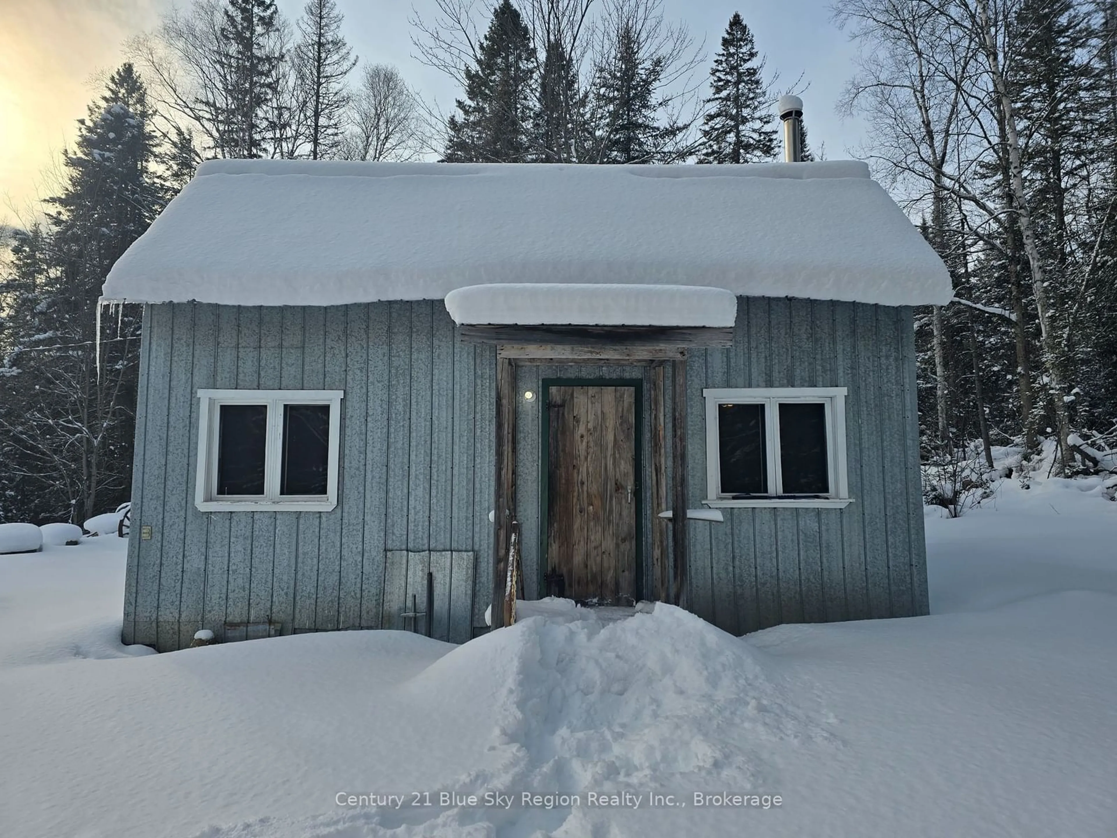 Shed for 1866 Highway 124, Magnetawan Ontario P0A 1Z0