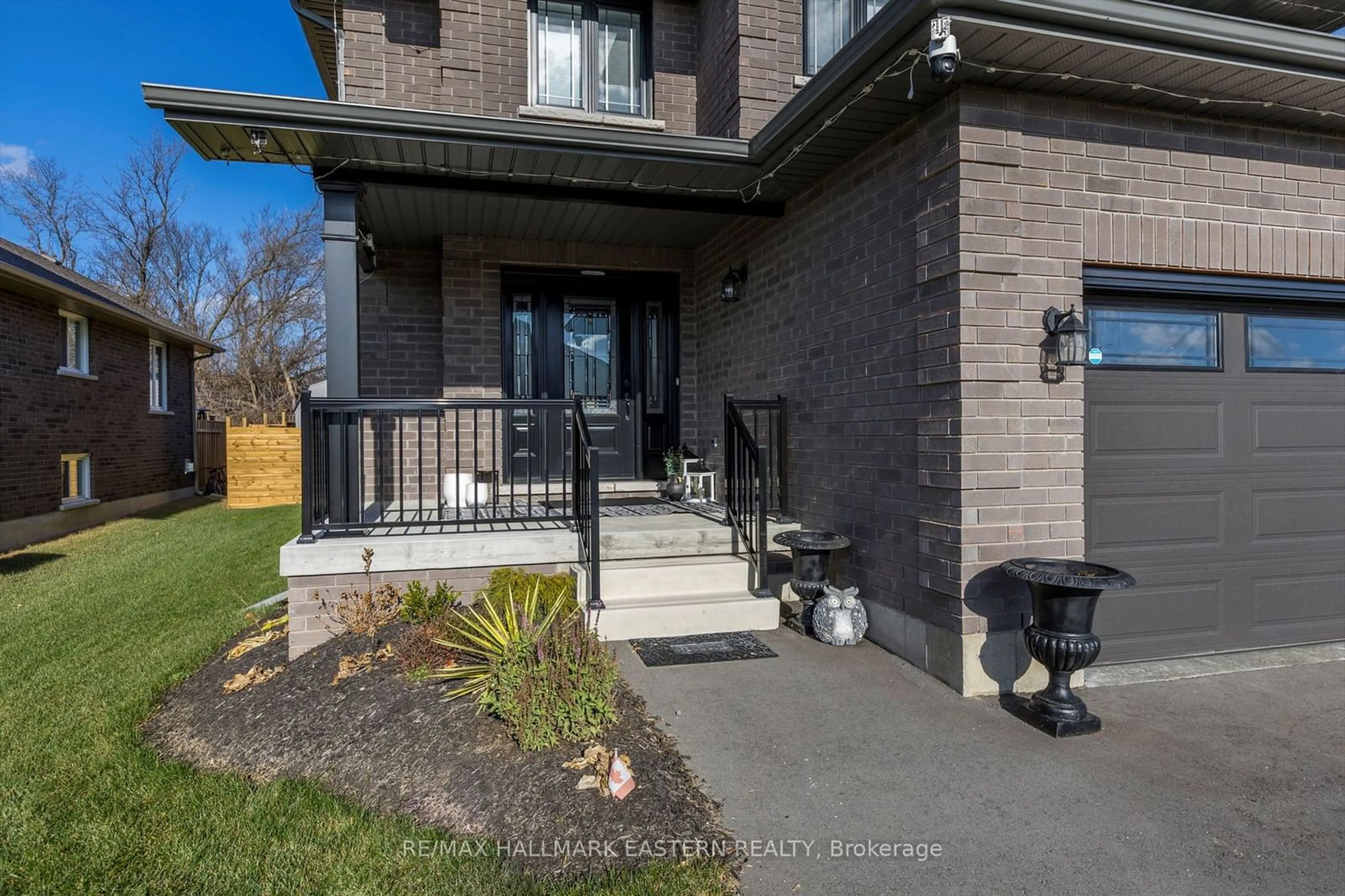 Home with brick exterior material, street for 55 Keeler Crt, Asphodel-Norwood Ontario K0L 2V0