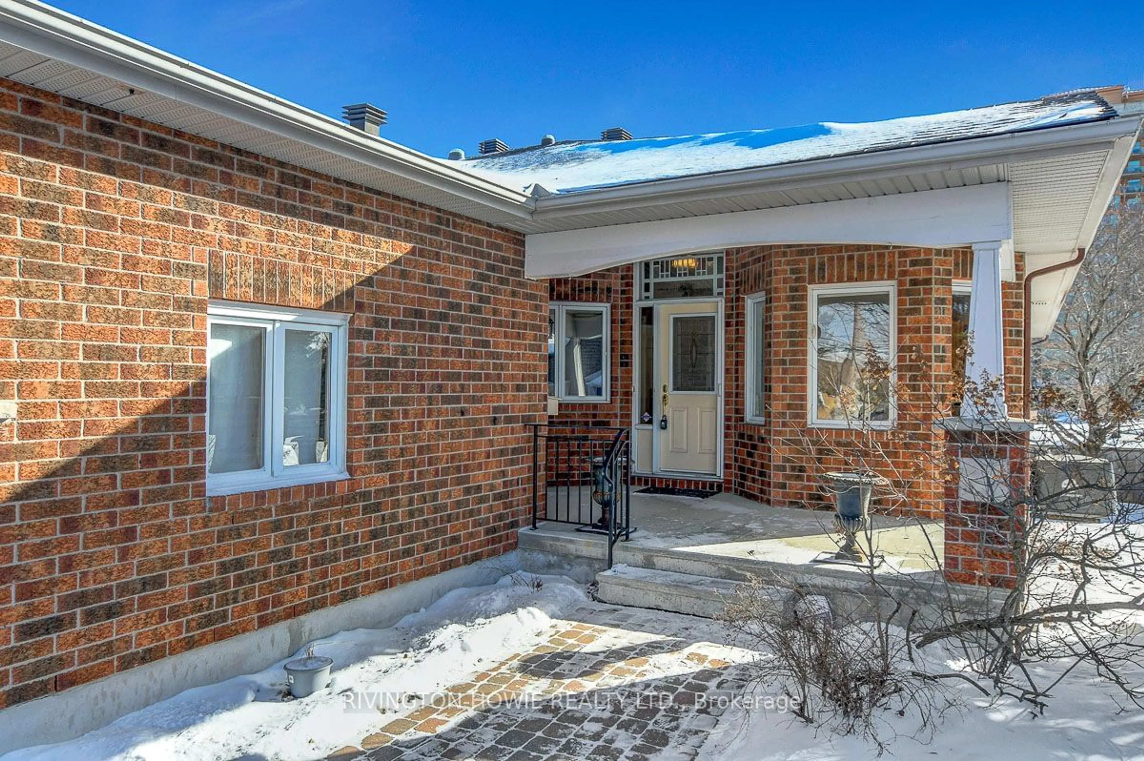 Home with brick exterior material, street for 41 Coulson Crt, Kanata Ontario K2K 2Z5