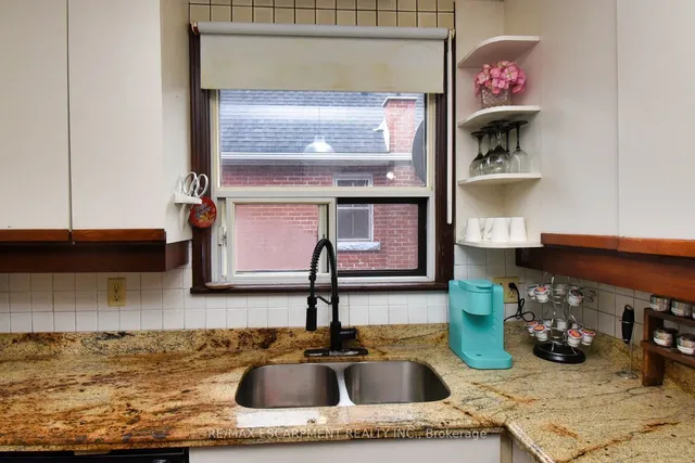 Additional property image - 162 Beland Ave