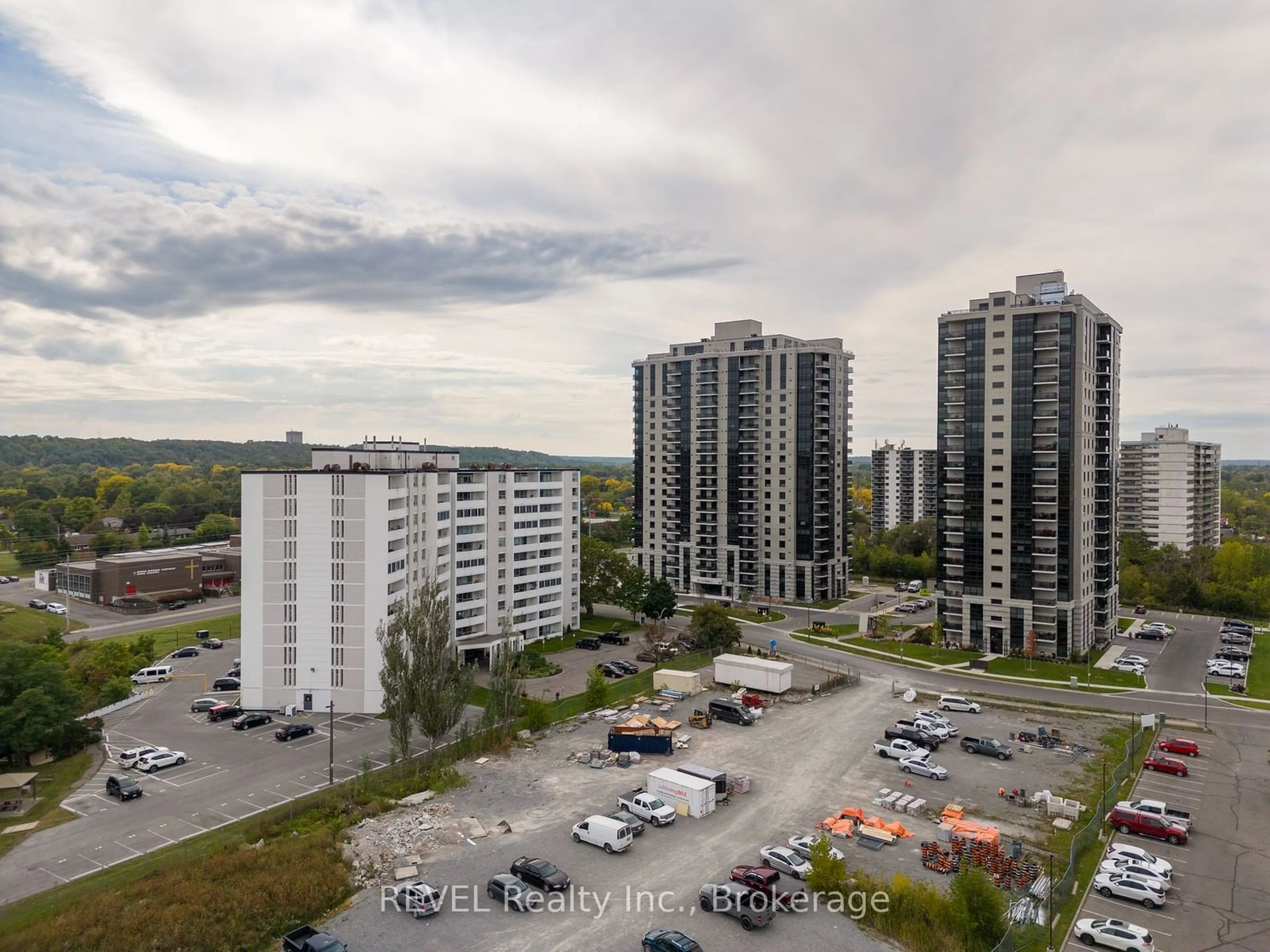 A pic from outside/outdoor area/front of a property/back of a property/a pic from drone, city buildings view from balcony for 35 Towering Heights Blvd #903, St. Catharines Ontario L2T 3G8