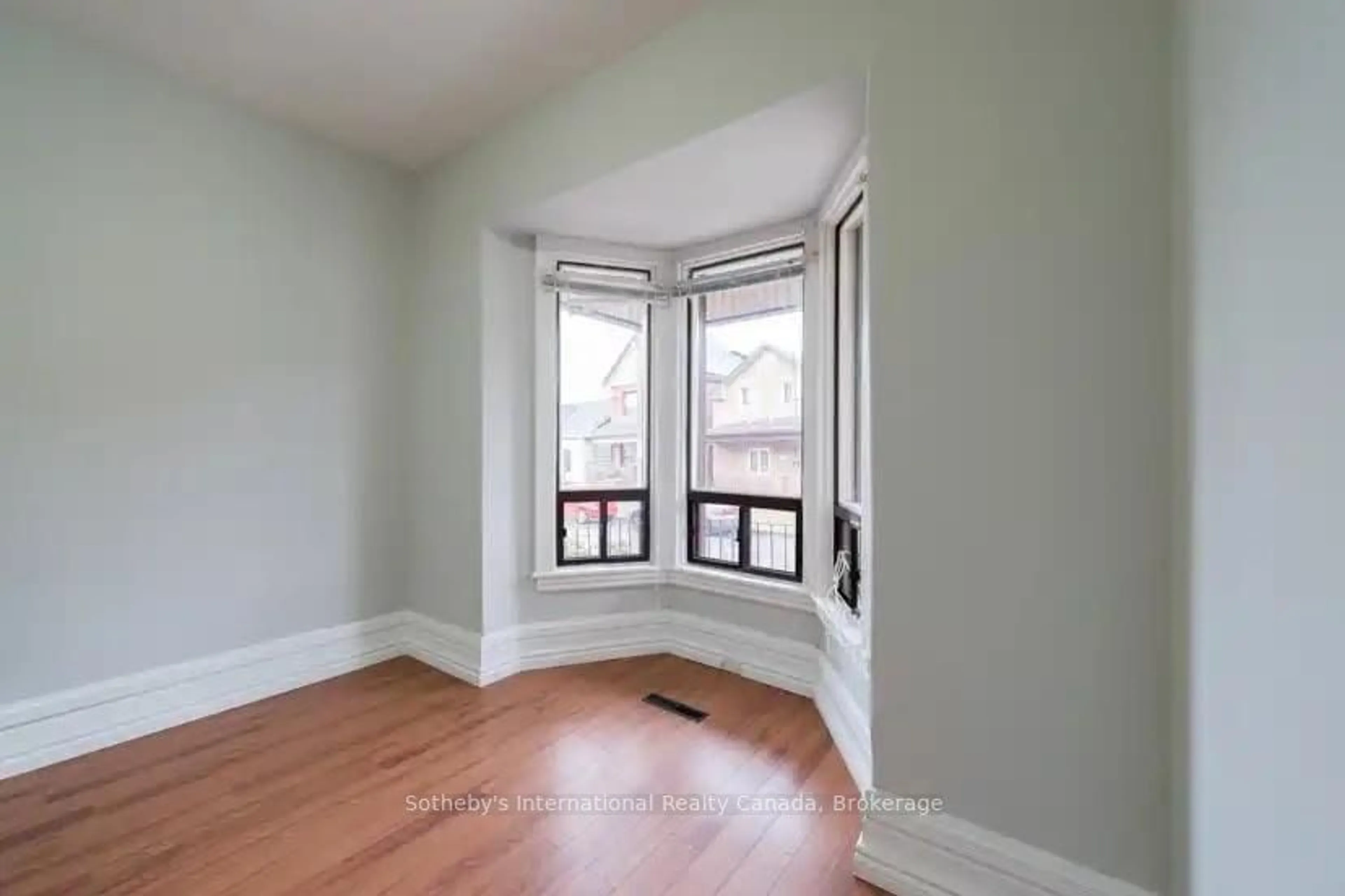 A pic of a room for 283 Emerald St, Hamilton Ontario L8L 5L2