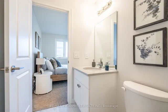 Additional property image - 2620 Binbrook Rd Unit 205